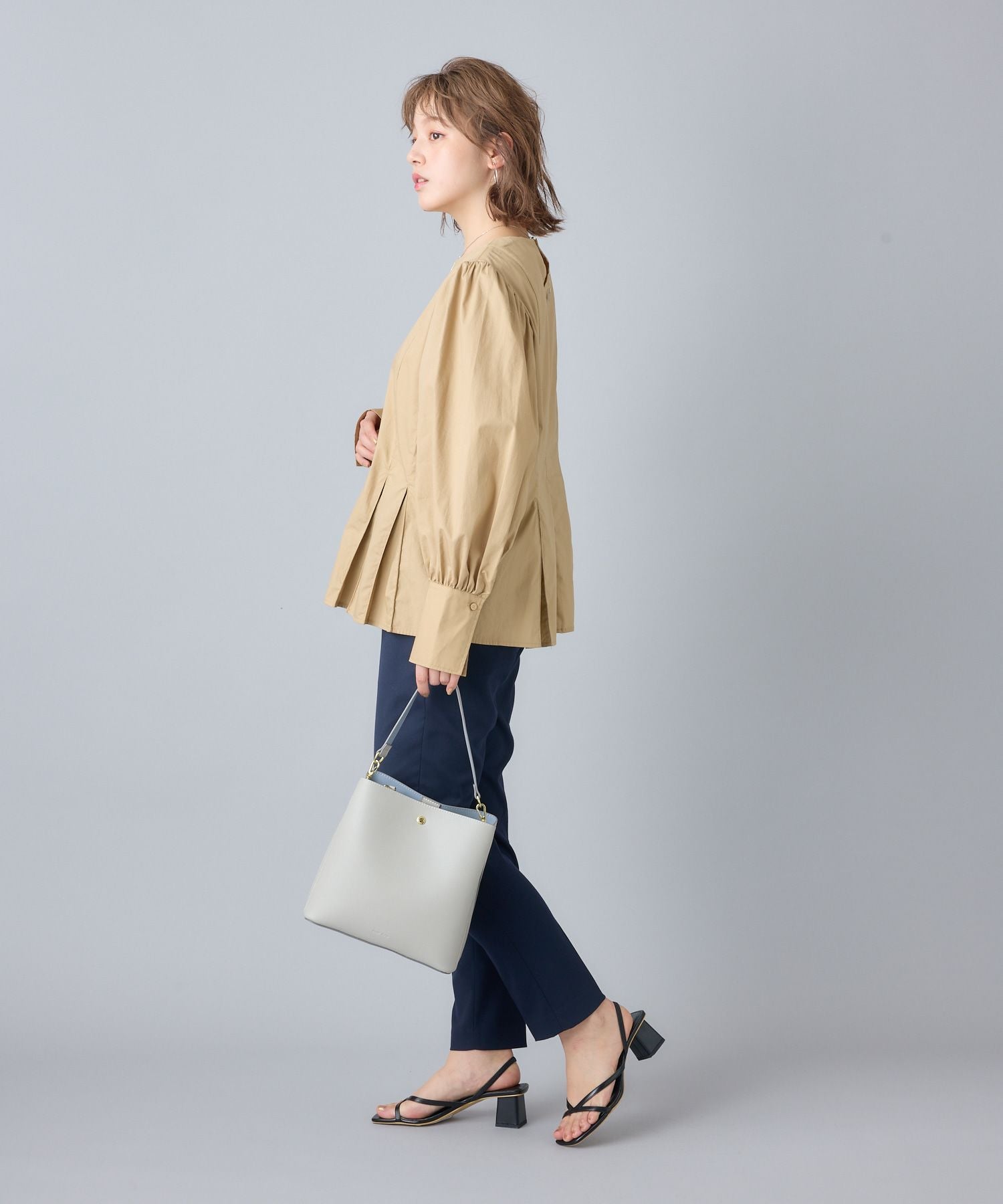 Legato Largo ショルダーバッグ たすかるっかばん 軽量 カクシボ お手入れ楽々 2WAY A5 たすかるっかばん LH-F3373