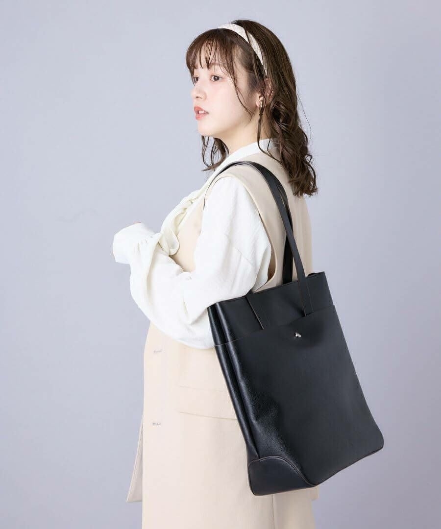 Legato Largo トートバッグ 軽量 縦型 13インチPC収納 A4 かるいかばん LG-P0120