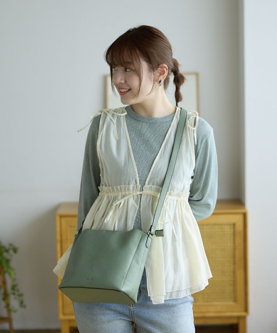 Legato Largo ショルダーバッグ 軽量 3室仕様 自立 A5 レトロシボ LH-D1372