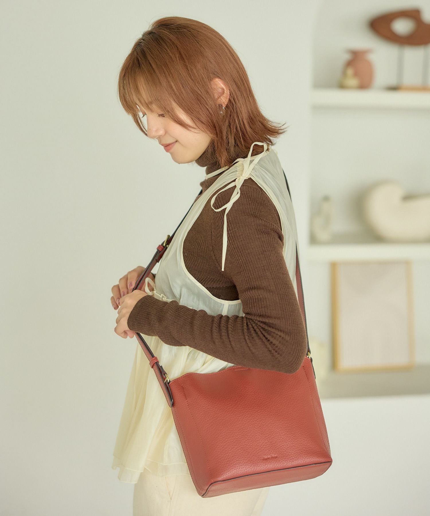 Legato Largo ショルダーバッグ 軽量 3室仕様 自立 A5 レトロシボ LH-D1372