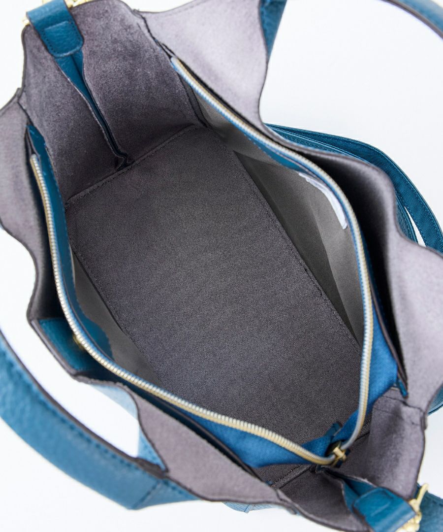 Legato Largo トートバッグ 軽量 2WAY 3室仕様 自立 A5 レトロシボ LH-D1373