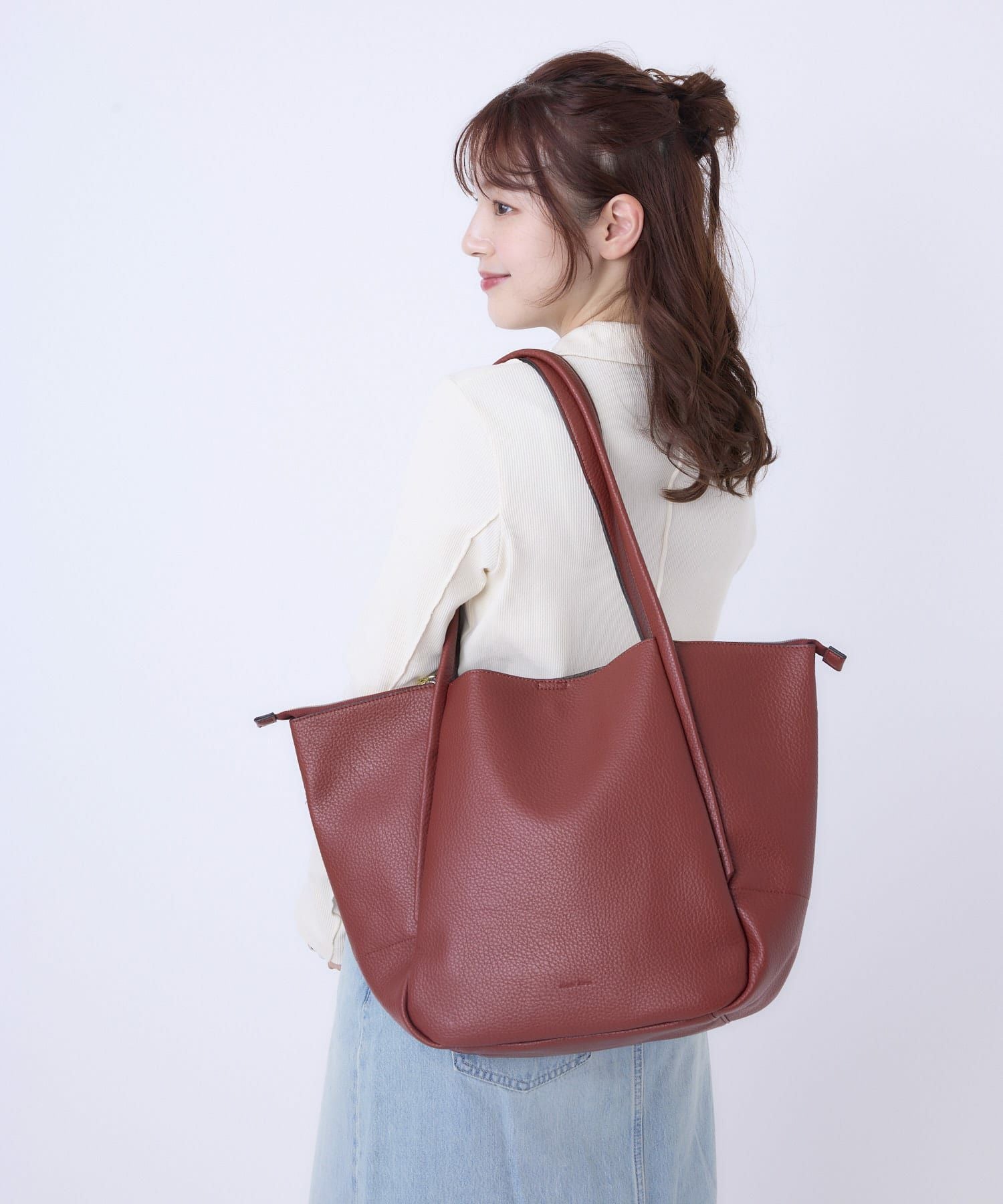 Legato Largo トートバッグ 軽量 自立 マグネット＆ファスナー開閉 A4 レトロシボ LH-D1375