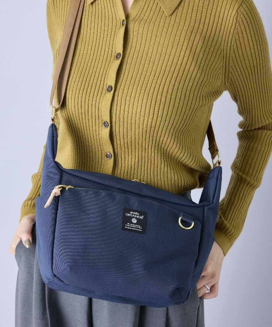 anello GRANDE ショルダーバッグ 両面撥水 軽量 10ポケット Dかん A5 MART GTM0861