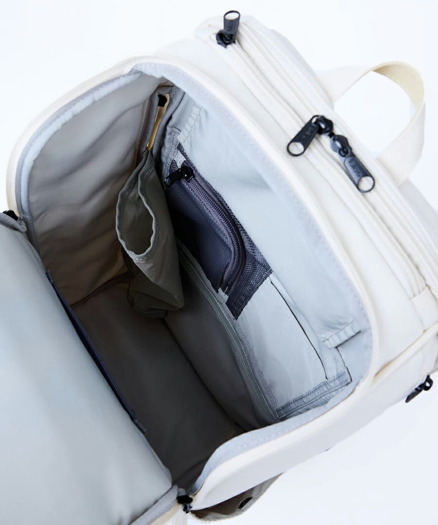 fulcro リュック バックパック 撥水 正面ダブルハンドル 多ポケット メッシュポケット キャリーオン A4 ESSENCE fma-0006