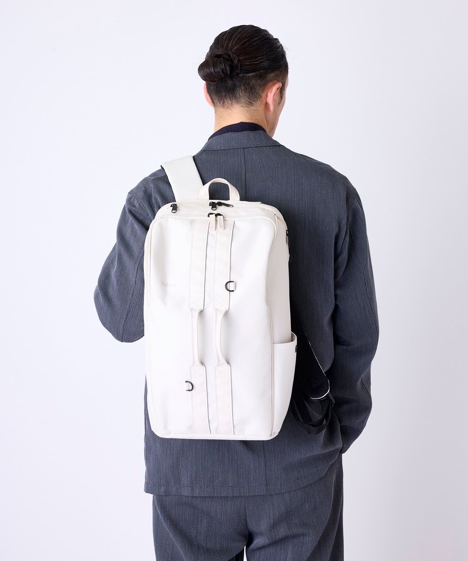 fulcro リュック バックパック 撥水 正面ダブルハンドル 多ポケット メッシュポケット キャリーオン A4 ESSENCE fma-0006