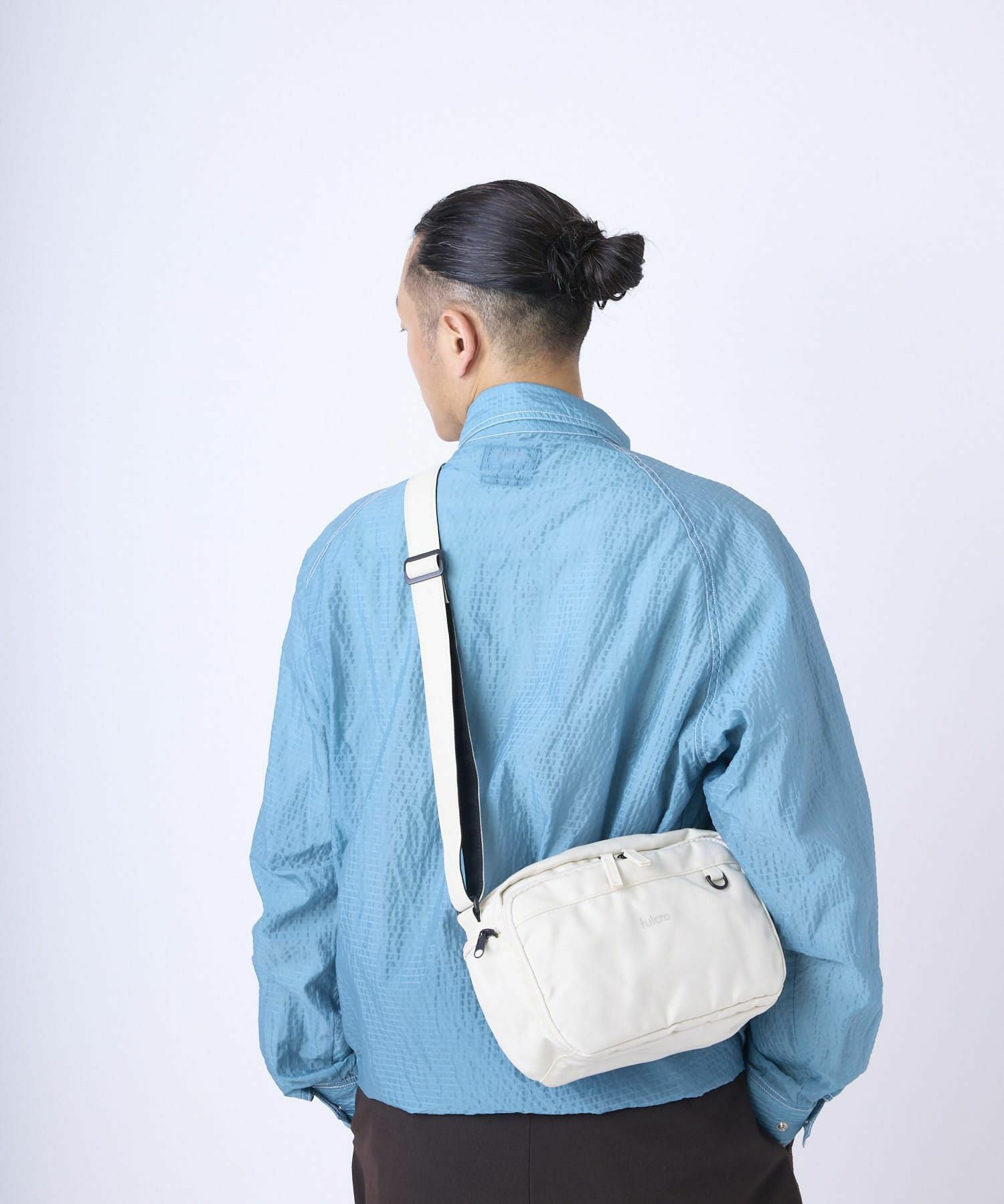 fulcro ショルダーバッグ 撥水 多収納 お財布機能付き 軽量 旅行用 mini Explorer fma-0012