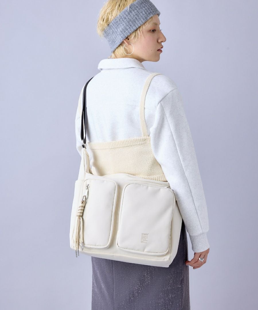 anello ショルダーバッグ 両面撥水 チャーム付き A4 DOROTHY ATB4823