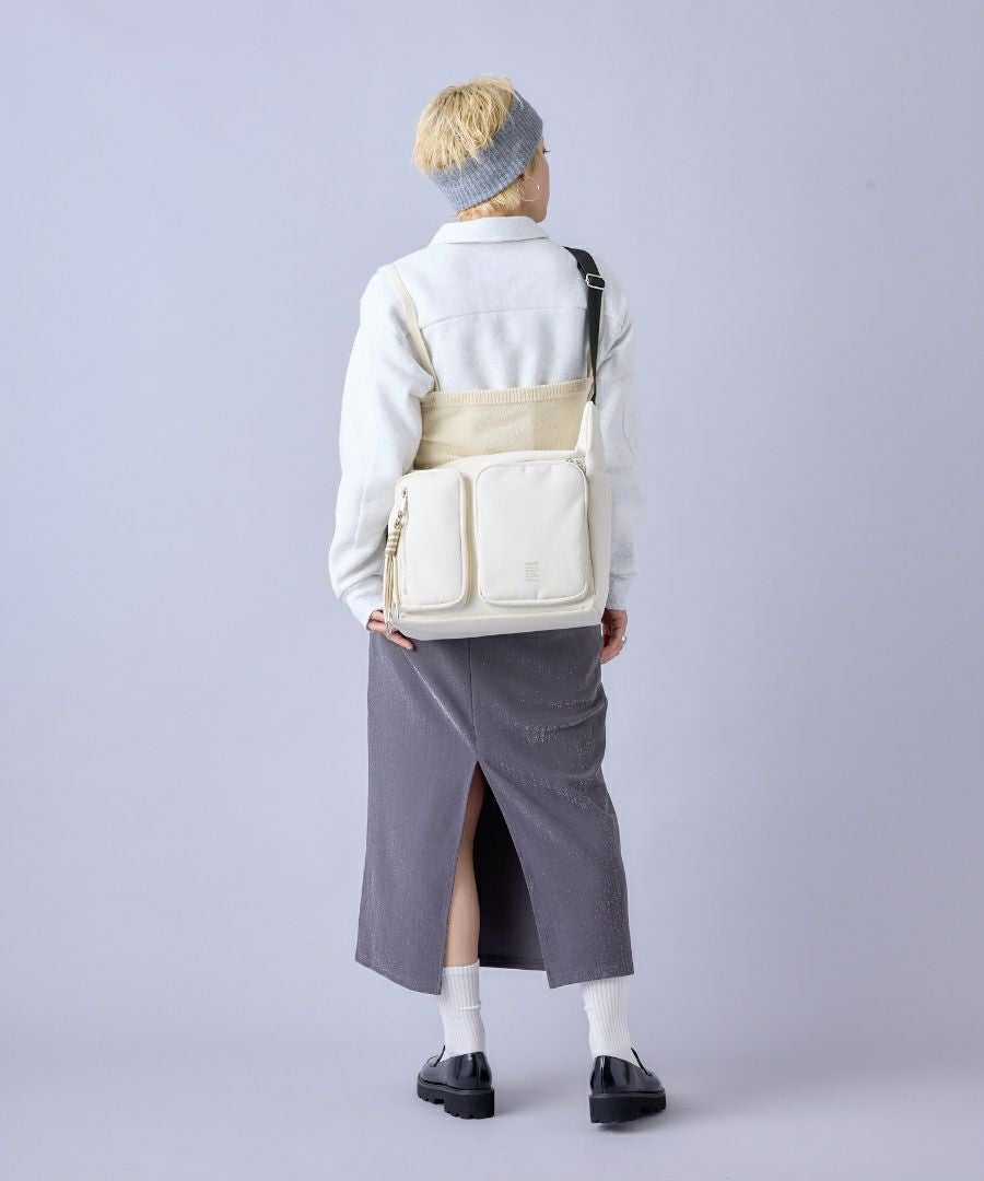 anello ショルダーバッグ 両面撥水 チャーム付き A4 DOROTHY ATB4823