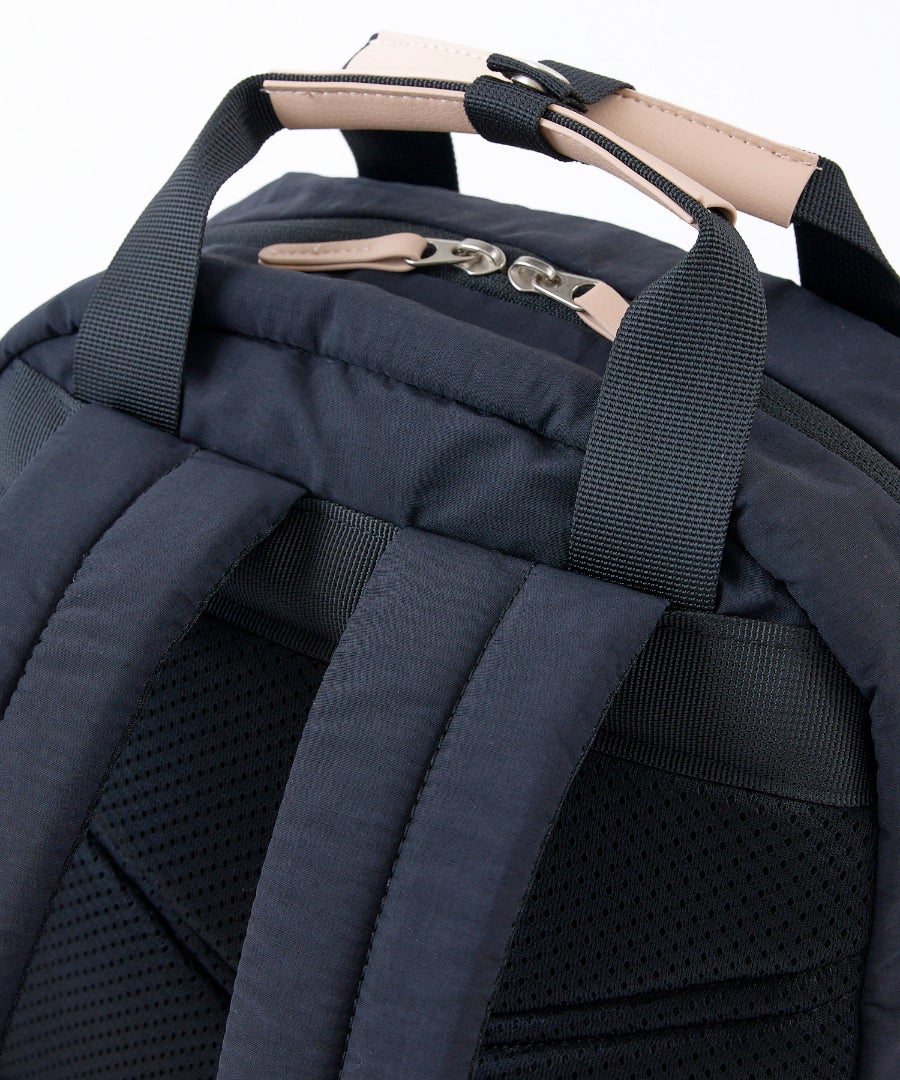 anello GRANDE リュック バックパック 両面撥水 軽量 10ポケット 21L PC収納 キャリーオン セキュリティポ A4 SABLE GTM0971