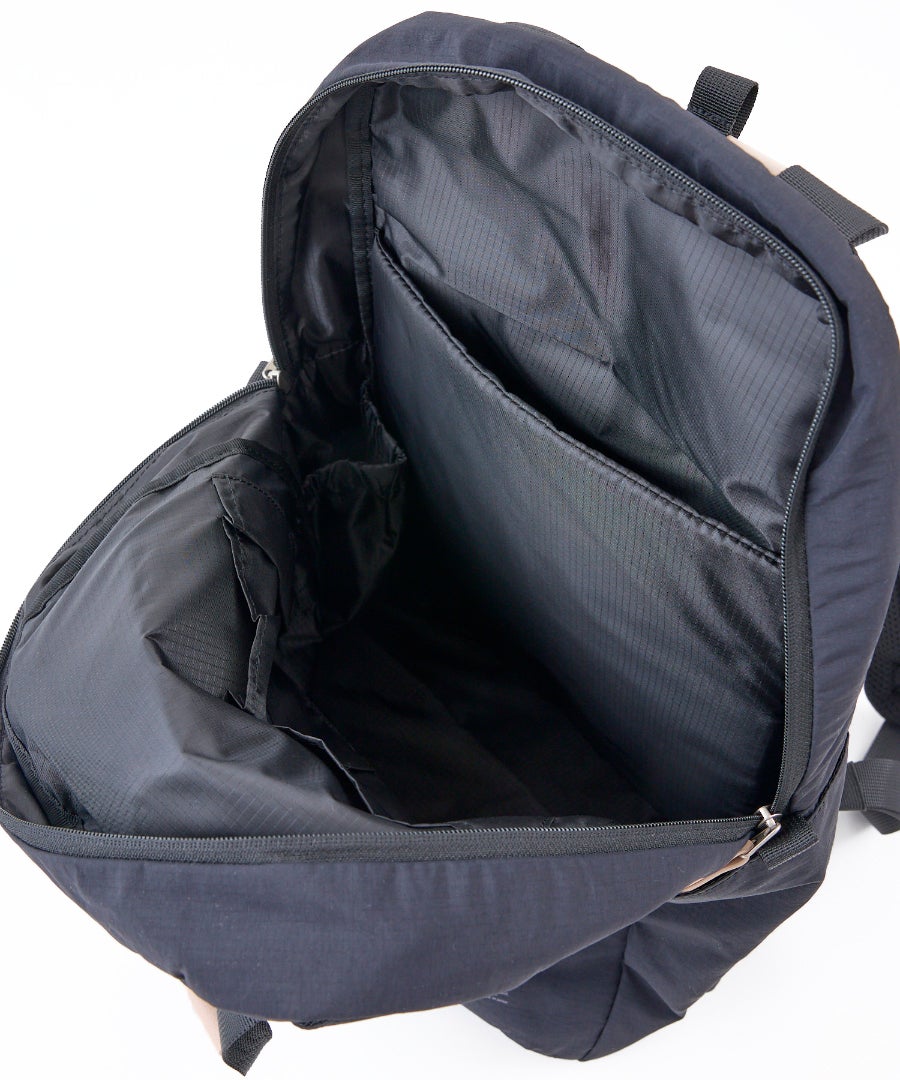 anello GRANDE リュック バックパック 両面撥水 軽量 10ポケット 21L PC収納 キャリーオン セキュリティポ A4 SABLE GTM0971