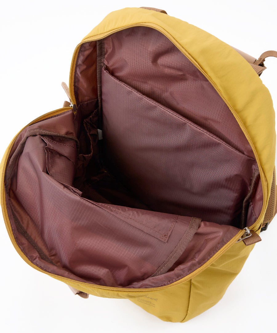 anello GRANDE リュック バックパック 両面撥水 軽量 10ポケット 21L PC収納 キャリーオン セキュリティポ A4 SABLE GTM0971