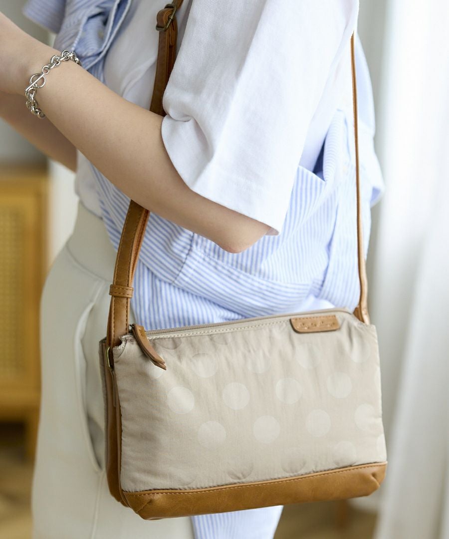 Legato Largo ショルダーバッグ ドット 撥水 多機能ショルダー コンパクト 軽量 0 撥水ドットナイロン LG-F3471