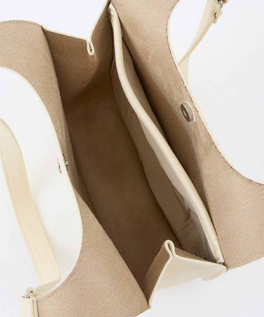 Legato Largo トートバッグ 大きめ内ポケット 長めハンドル 軽量 A5 ユースフル LH-X0392