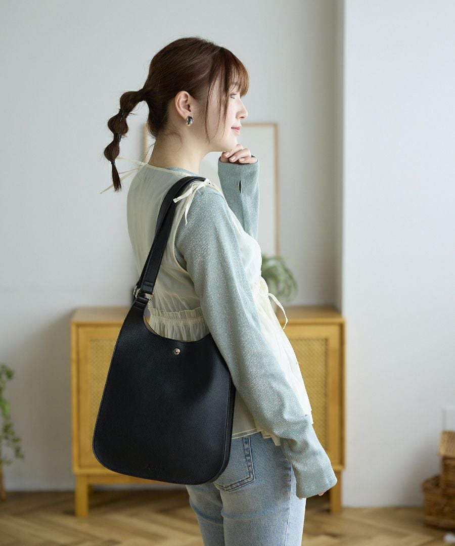 Legato Largo トートバッグ 大きめ内ポケット 長めハンドル 軽量 A5 ユースフル LH-X0392