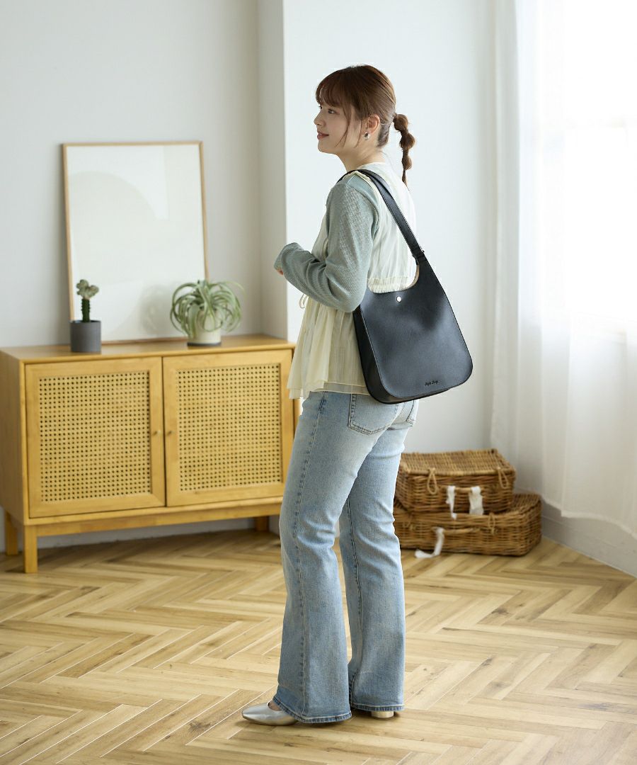 Legato Largo トートバッグ 大きめ内ポケット 長めハンドル 軽量 A5 ユースフル LH-X0392