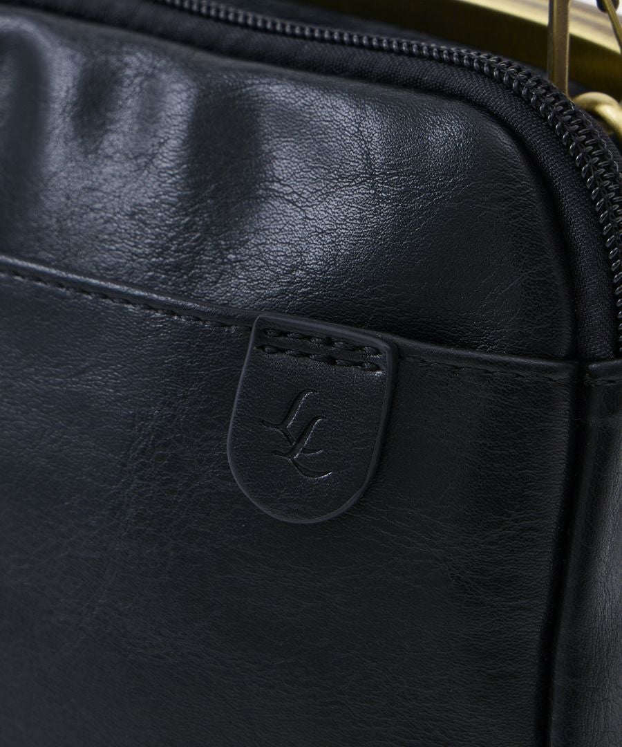 Legato Largo ショルダーバッグ お財布機能付き ヴィンテージ 自立 本革風生地 がま口 mini ナチュラルヴィンテージ LG-V0424