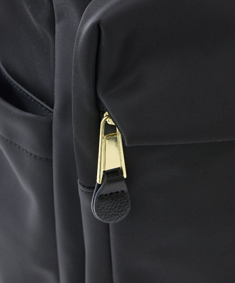 Legato Largo リュック バックパック 両面撥水 10ﾎﾟｹｯﾄ 13ｲﾝﾁPC収納 ｷｬﾘｰｵﾝ A4 FLUFFY LG-B4923