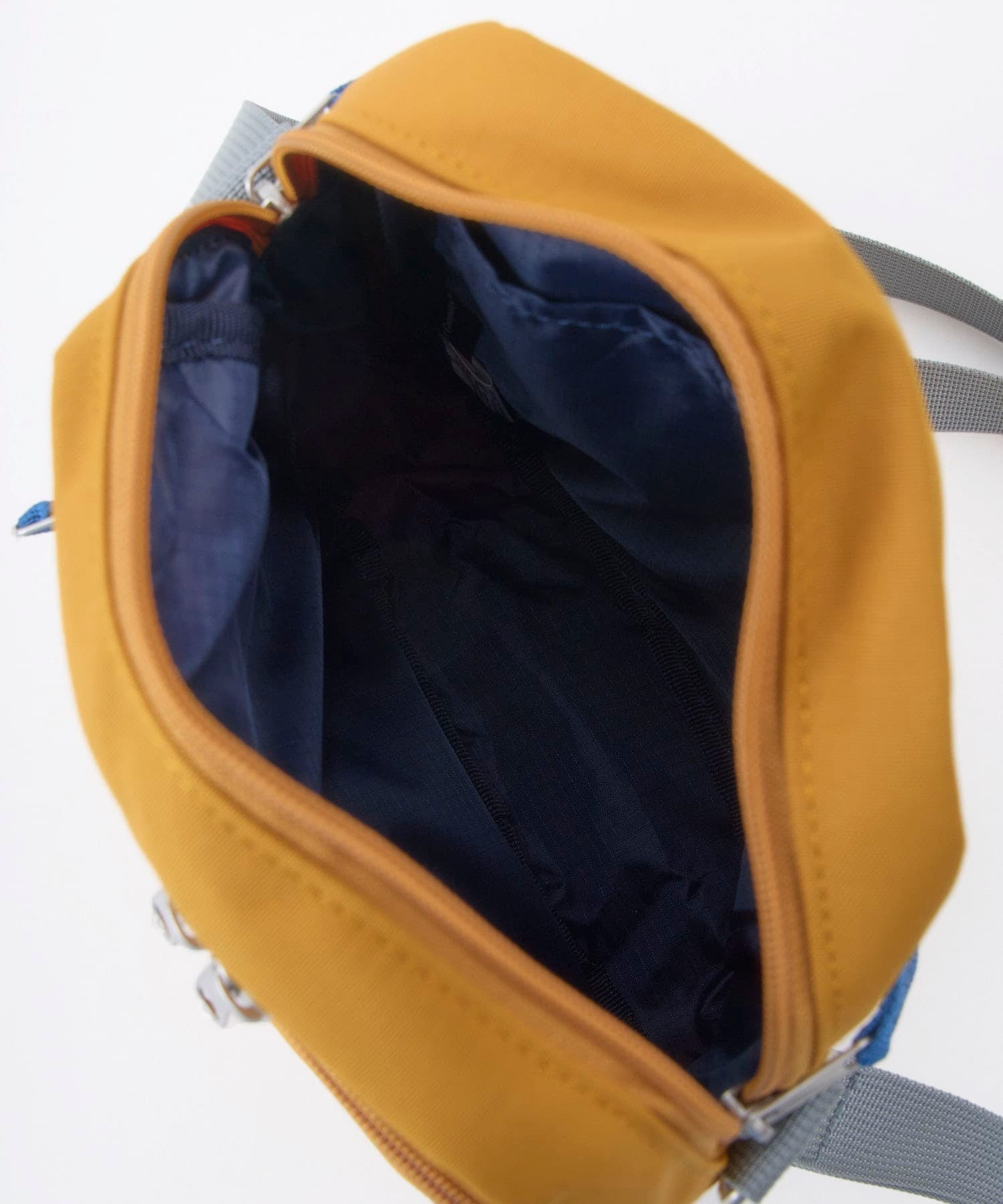 anello GRANDE ショルダーバッグ 両面撥水 軽量 A5 CABIN GTM0456