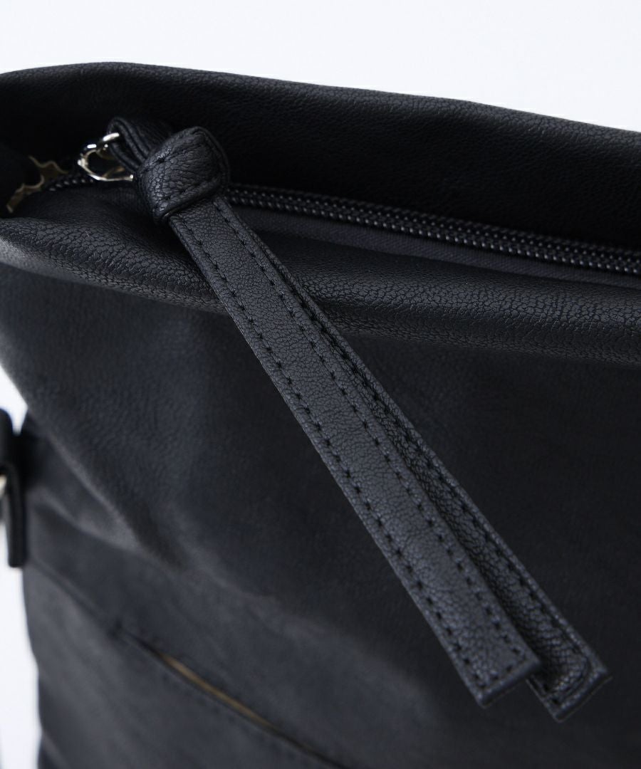 Legato Largo ショルダーバッグ 洗濯可能 自立 口折れ A5 ユニプレーン LG-X0471