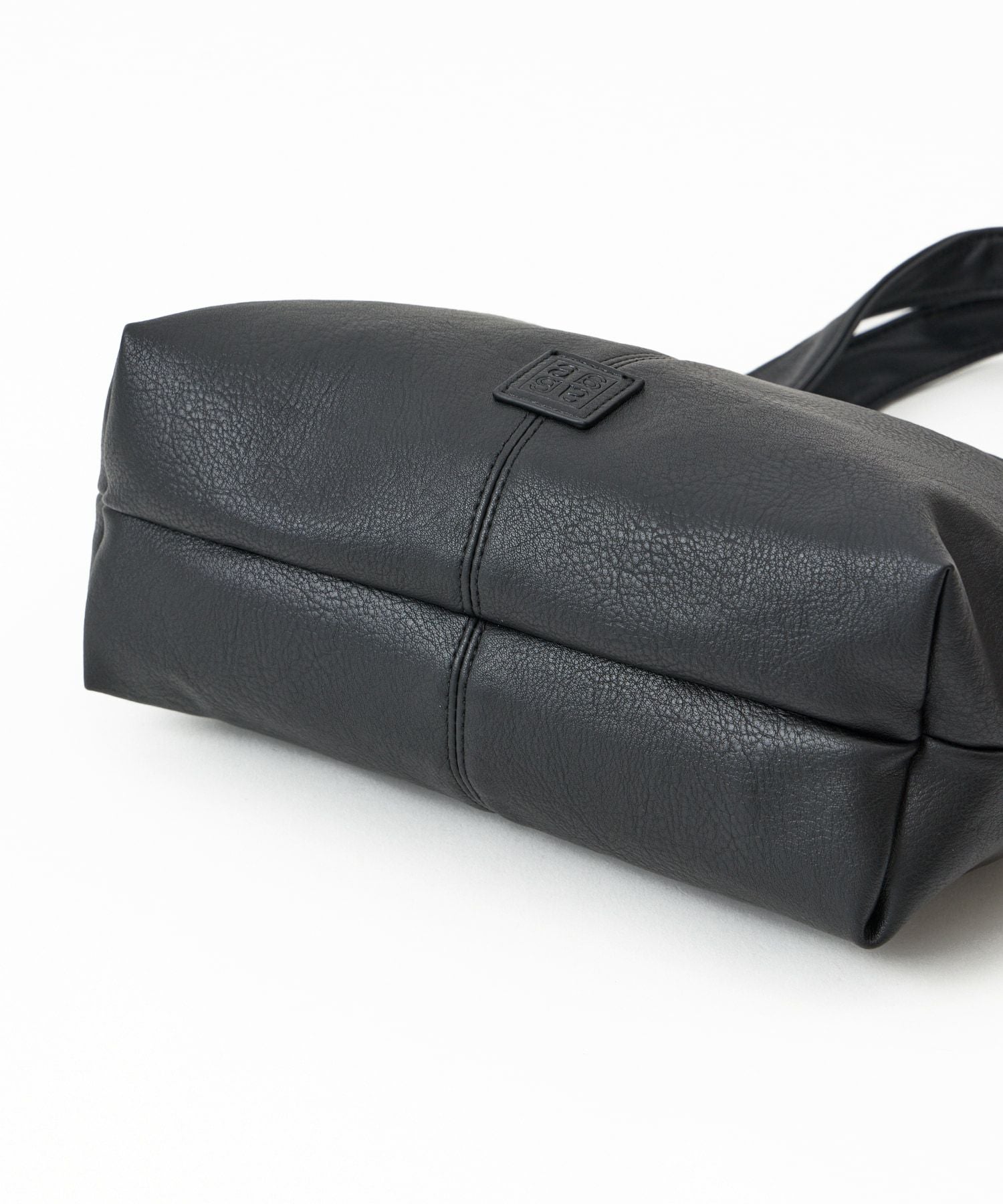 anello トートバッグ 隠しファスナーポケット A5 VANESSA AGB5061