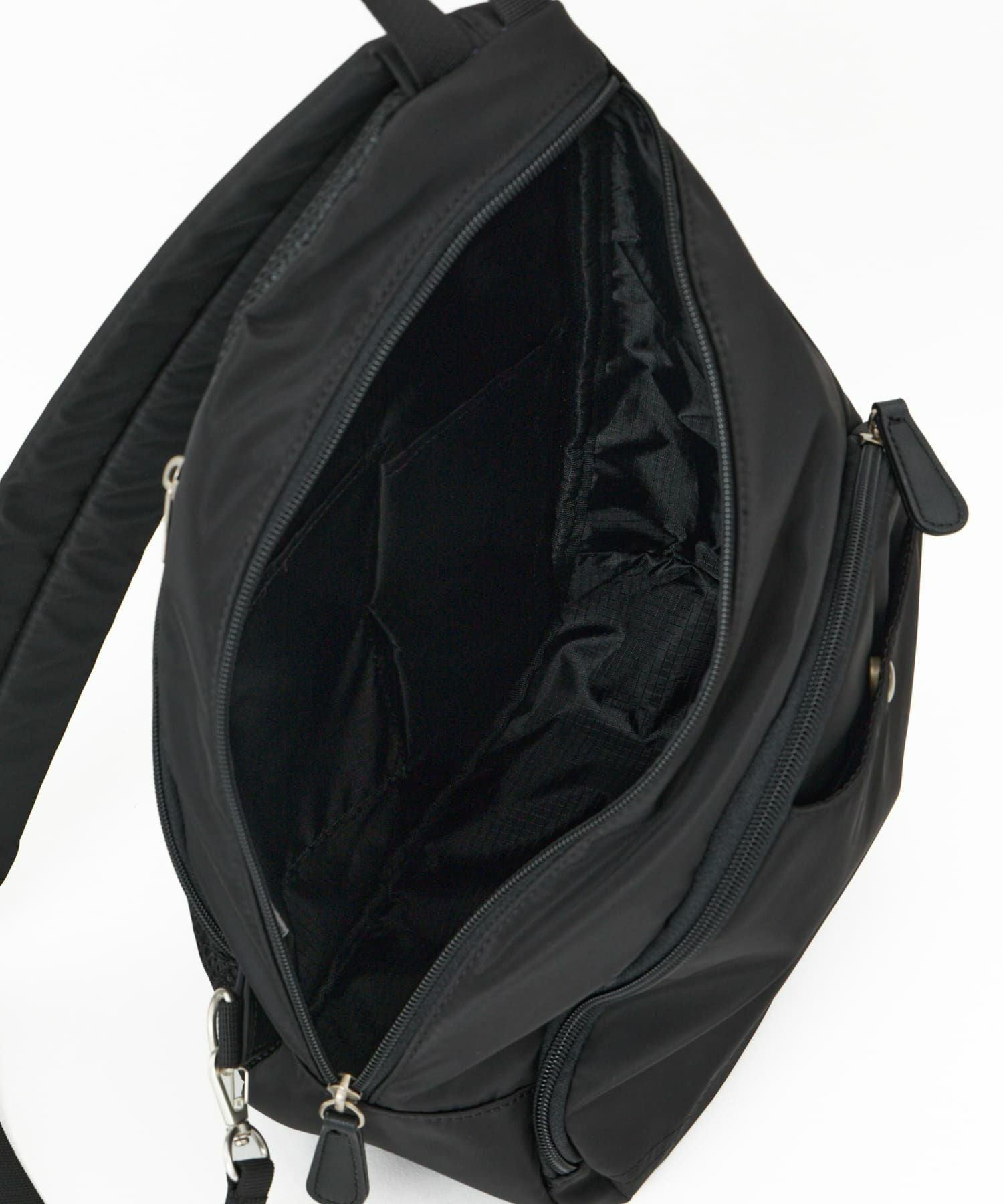 anello GRANDE ボディバッグ ウエストポーチ 両面撥水 背面メッシュ A5 NOTA GHH3784