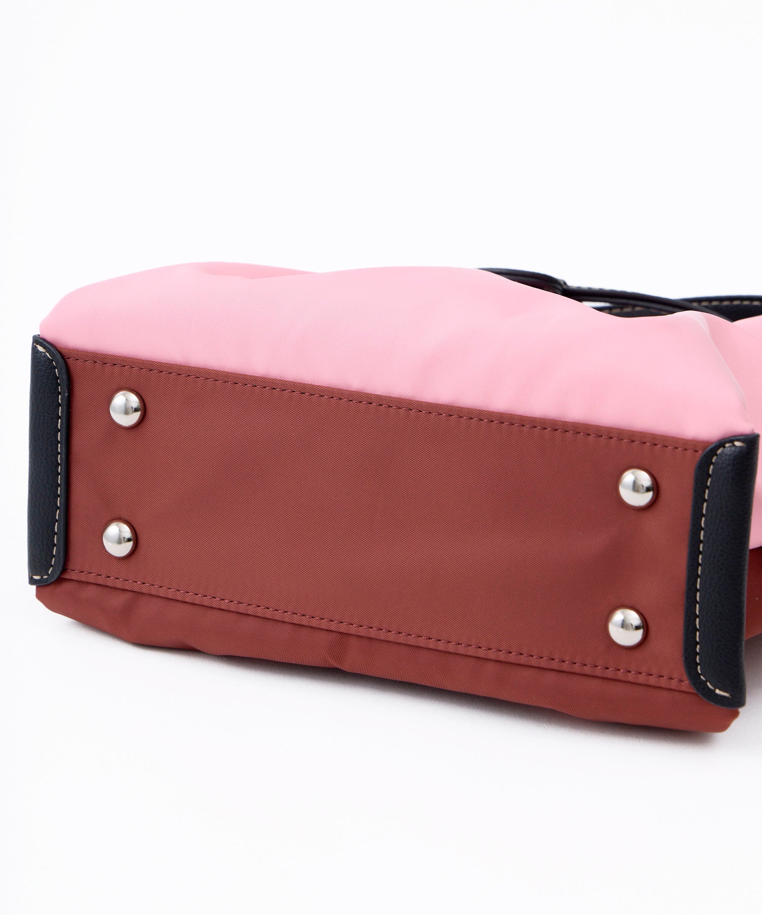 Legato Largo ショルダーバッグ 肩楽 撥水 自立 ｼｮﾙﾀﾞｰﾊﾟｯﾄﾞ付き Wﾌｪｲｽ ｸﾛｼｪｯﾄ付き 底鋲付き mini 肩楽 LH-X0591