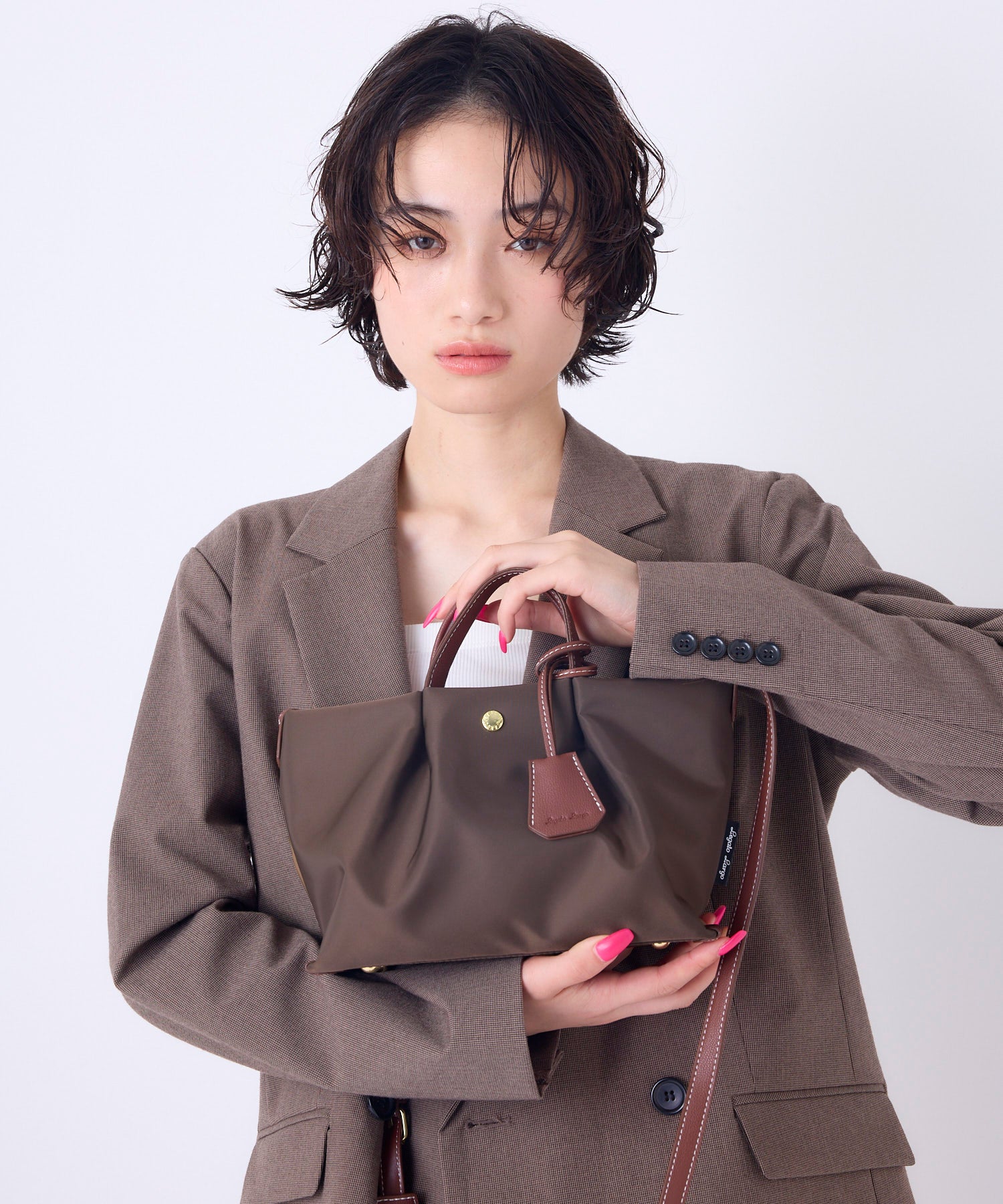 Legato Largo ショルダーバッグ 肩楽 撥水 自立 ｼｮﾙﾀﾞｰﾊﾟｯﾄﾞ付き Wﾌｪｲｽ ｸﾛｼｪｯﾄ付き 底鋲付き mini 肩楽 LH-X0591