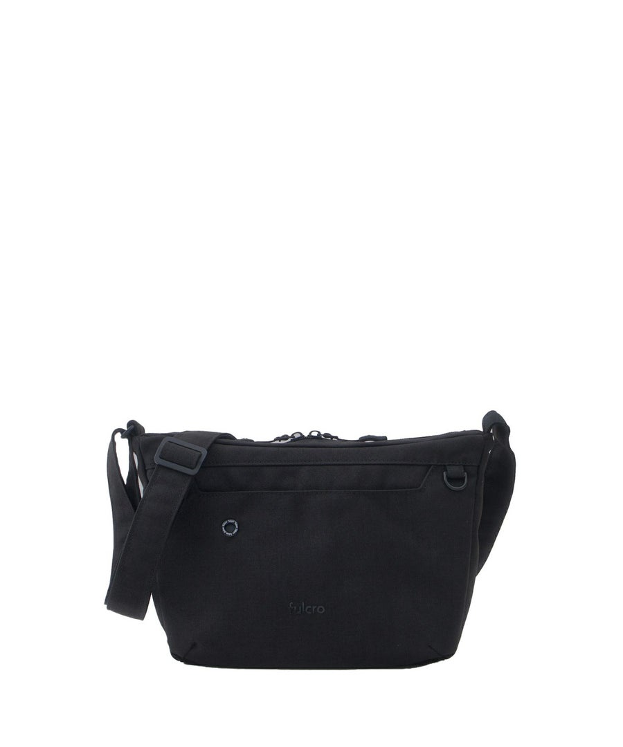 fulcro ショルダーバッグ 両面撥水 多収納 仕分け収納 軽量 A5  fma-0041