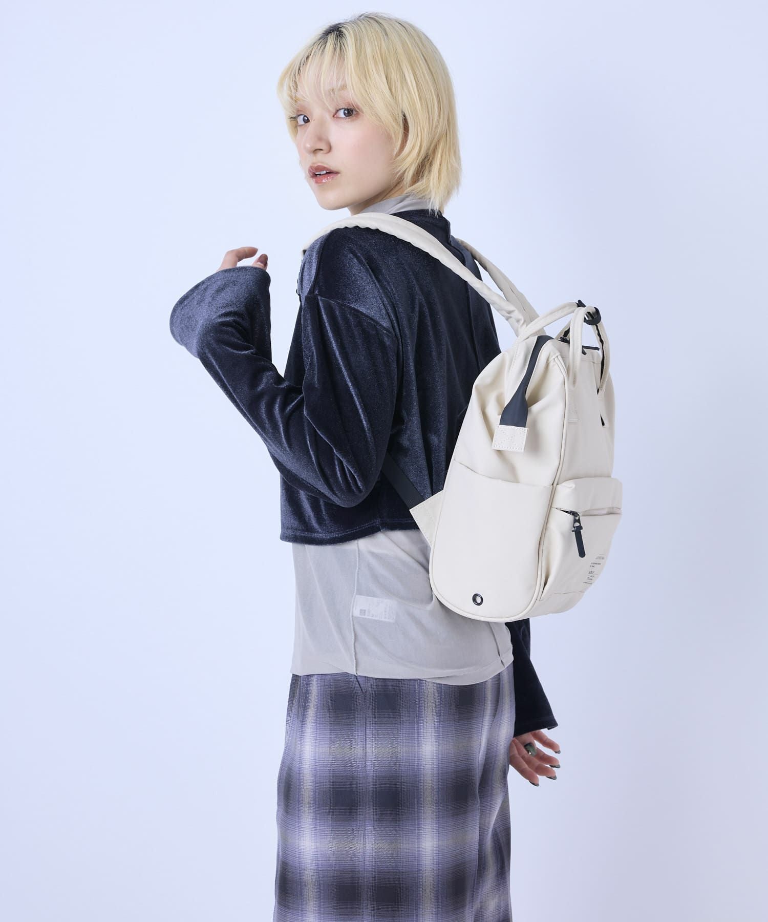 商品詳細 - 【公式限定/耐水】口金 リュック (S)/NIMBUS | アネロ 公式通販