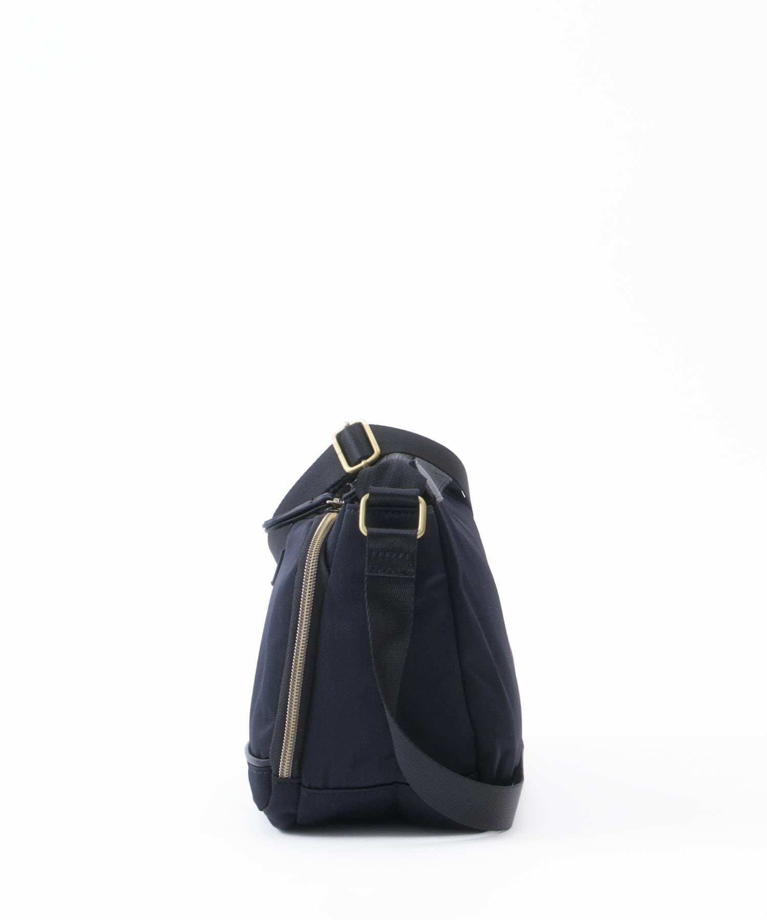 anello GRANDE ショルダーバッグ A5収納 多機能 撥水 GTM1041 ブラック