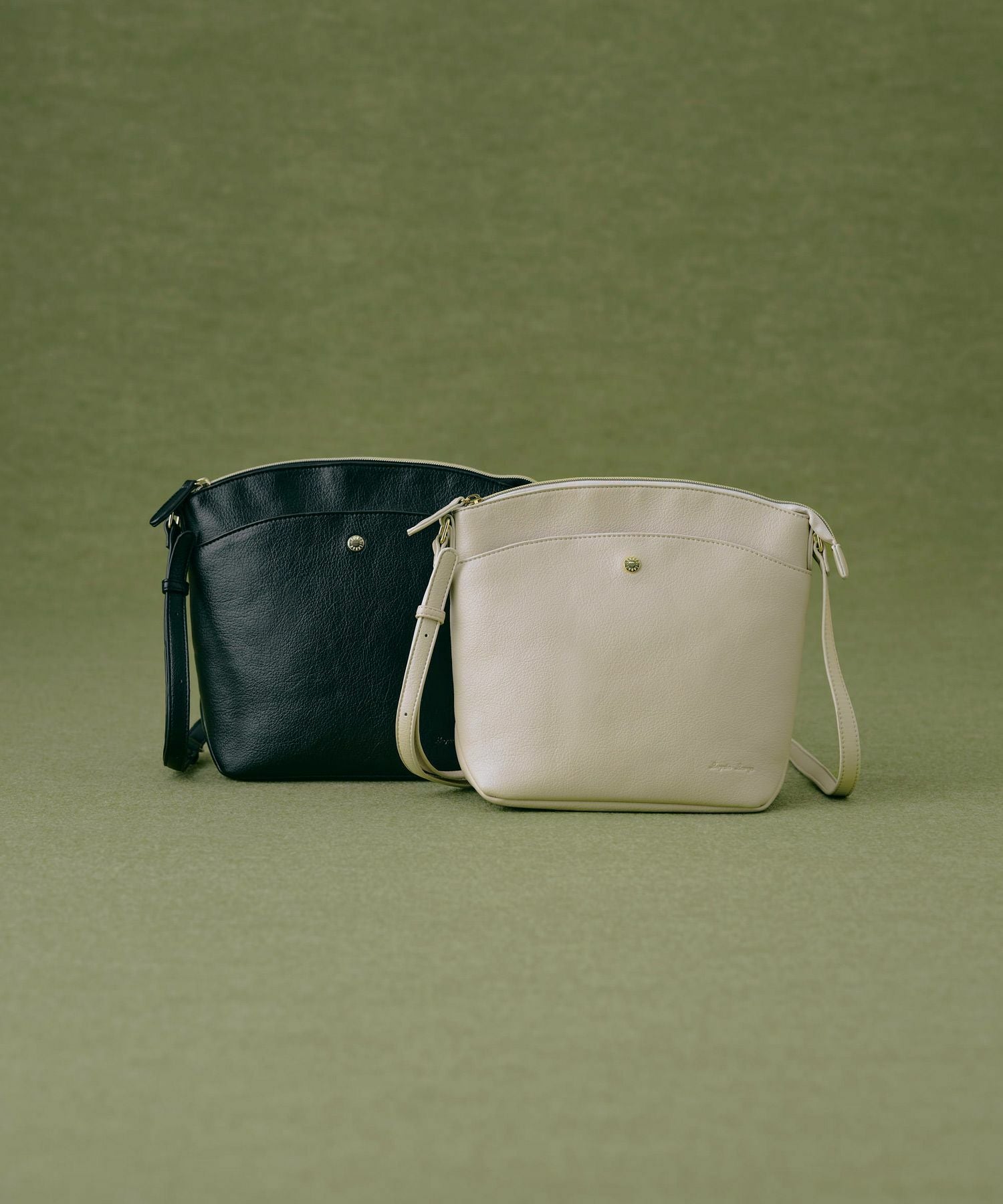 ショルダーバッグ/Curve | ショルダーバッグ | CARROT ONLINE 【公式】