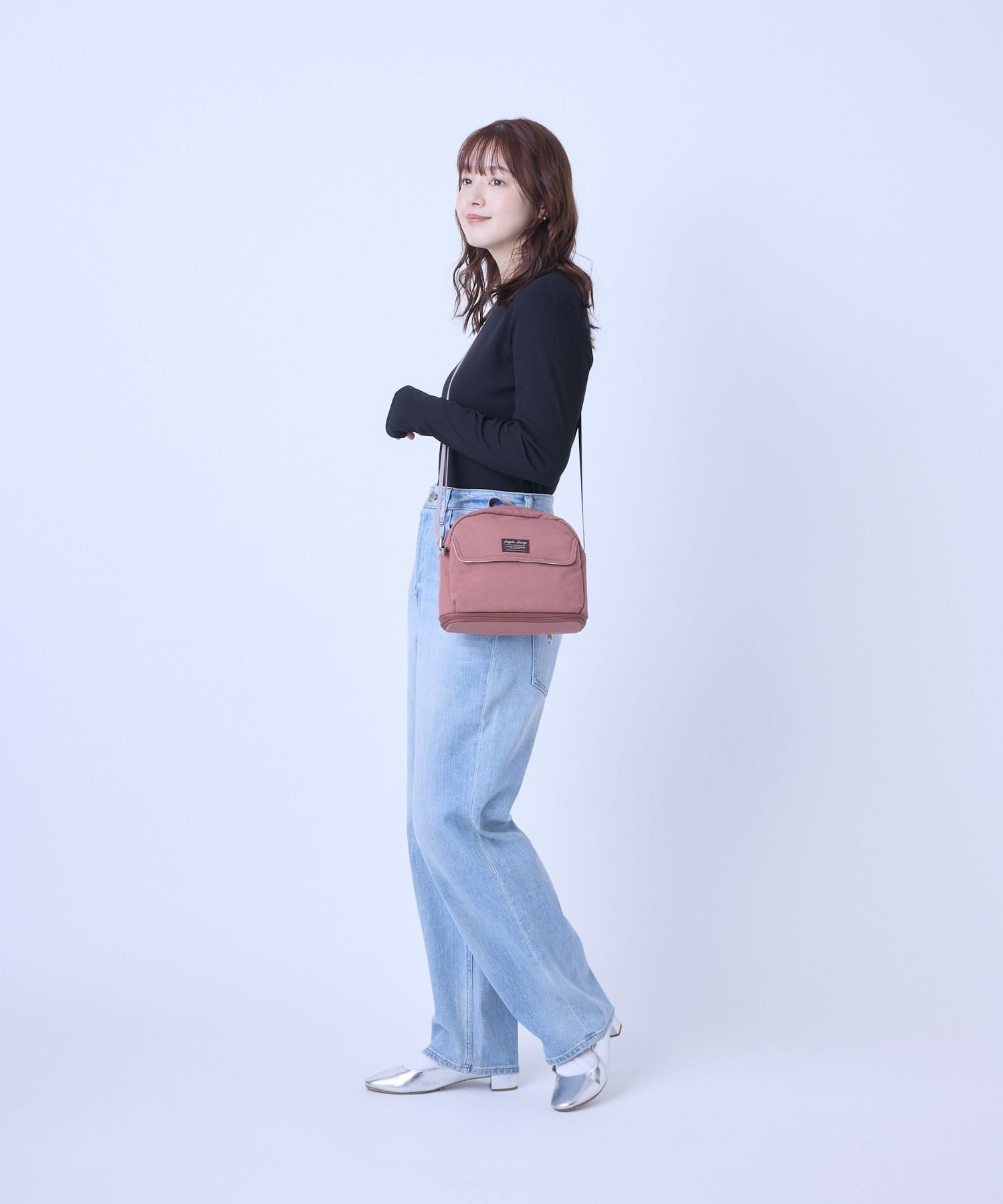 Legato Largo ショルダーバッグ 拡張 軽量 自立 撥水 ﾙｰﾌﾟ付 A5収納 600mlﾎﾞﾄﾙ収納 長財布収納 0 ひろがるかばん LH-W0111