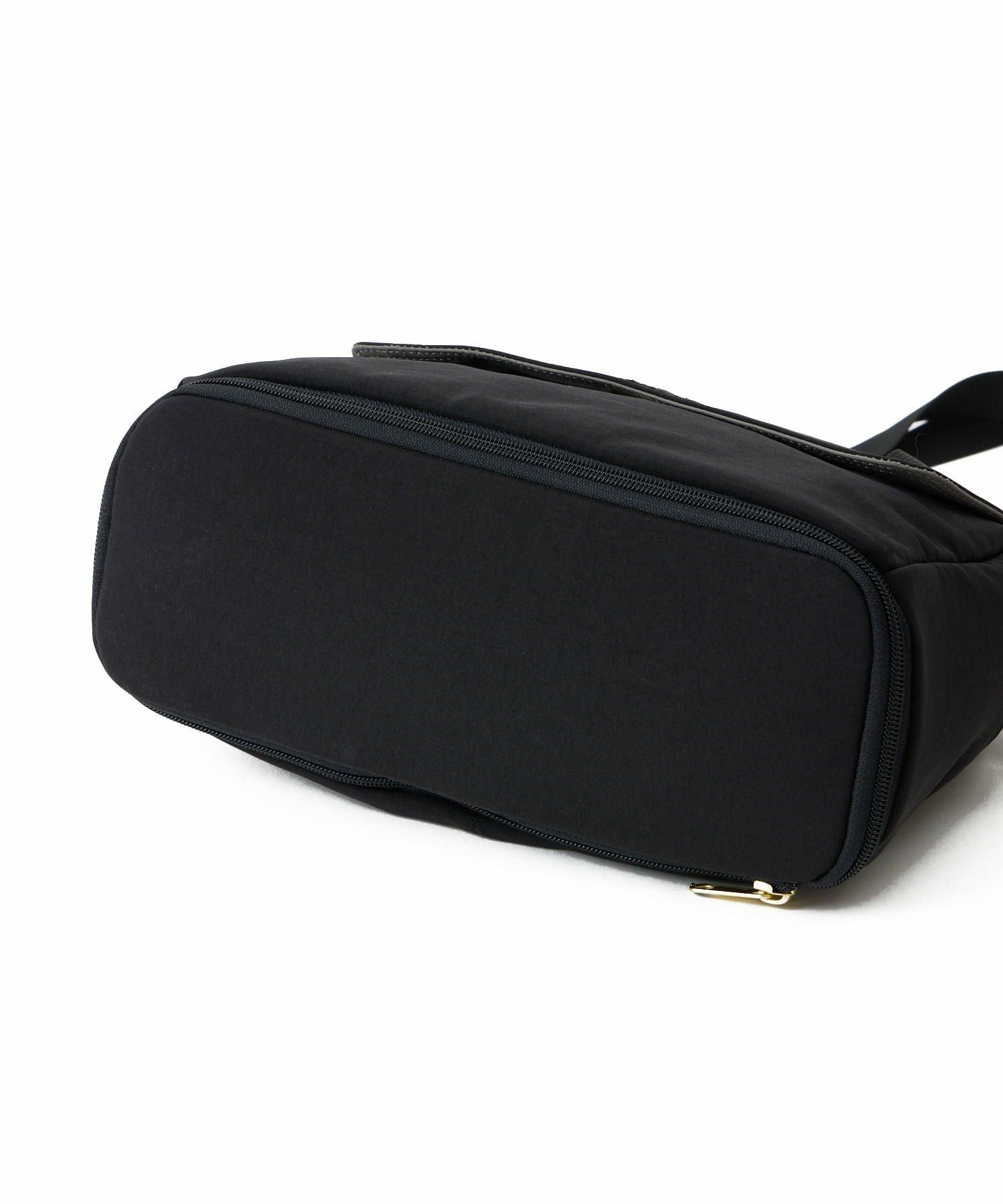 Legato Largo ショルダーバッグ 拡張 軽量 自立 撥水 2WAY ﾊﾝﾄﾞﾙ留め付 600mlﾎﾞﾄﾙと長財布が同時収納 0 ひろがるかばん LH-W0112