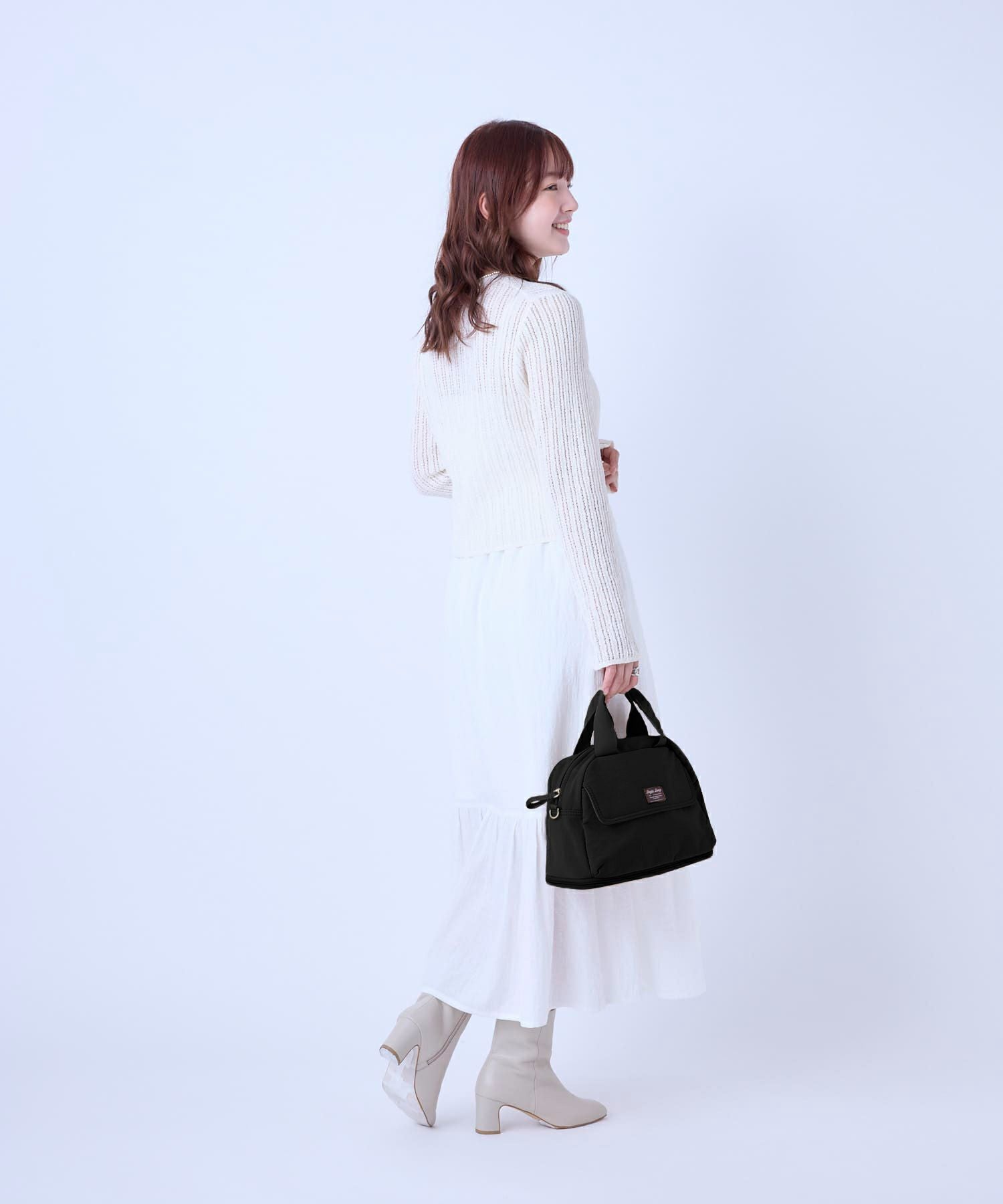 Legato Largo ショルダーバッグ 拡張 軽量 自立 撥水 2WAY ﾊﾝﾄﾞﾙ留め付 600mlﾎﾞﾄﾙと長財布が同時収納 0 ひろがるかばん LH-W0112