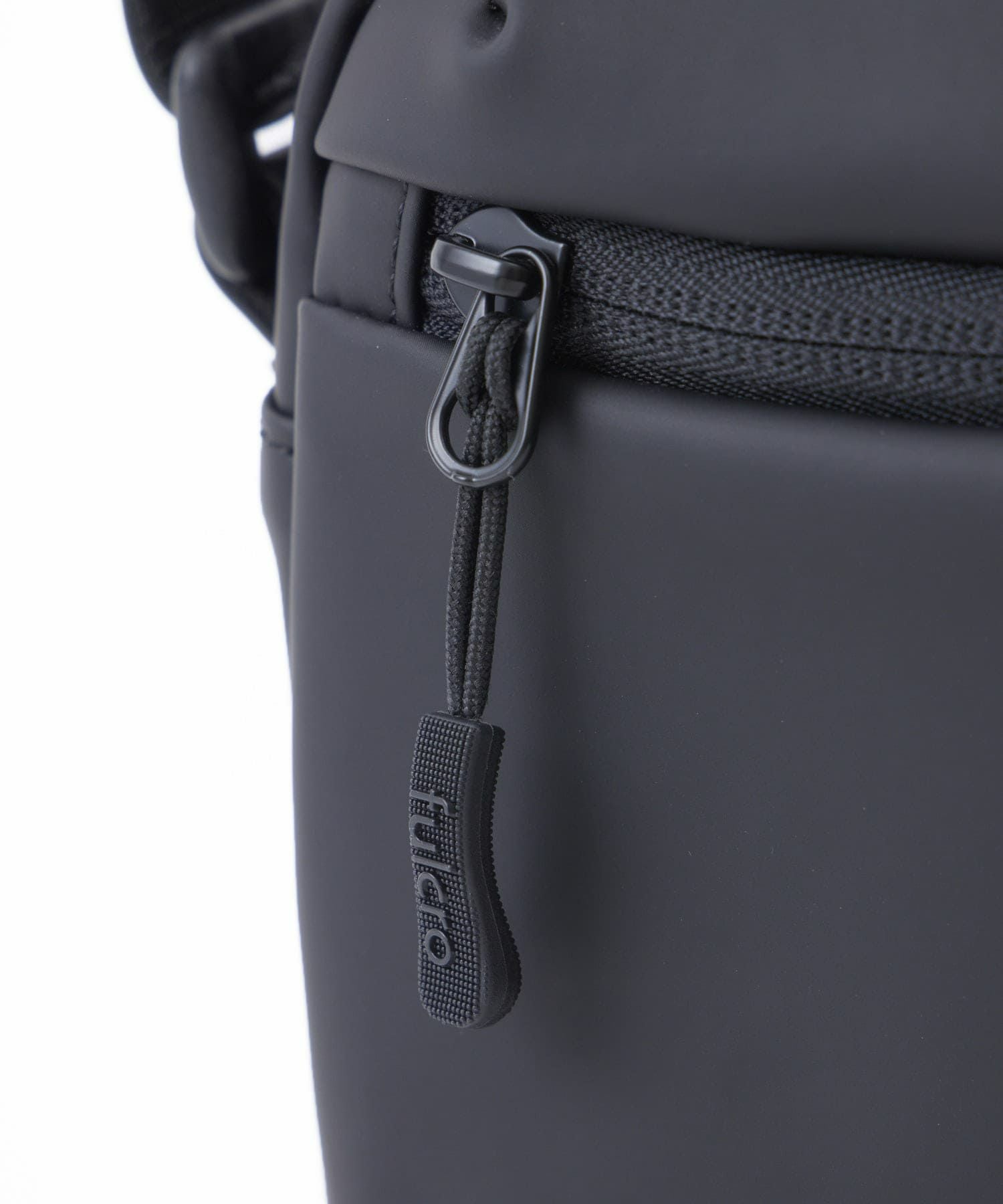 fulcro フルクロ ショルダーバッグ 耐水 Ａ5収納 Explorer ブラック fia-3011