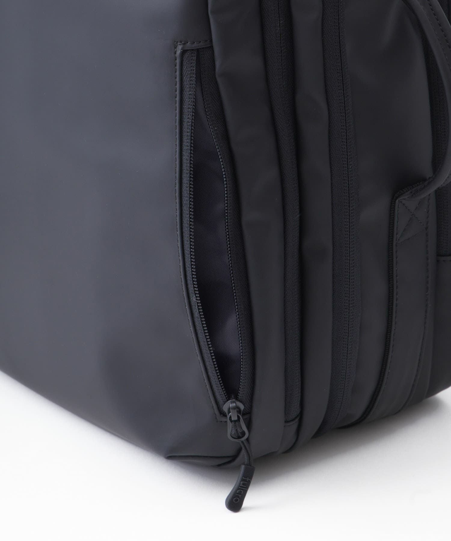 fulcro フルクロ バックパック リュック  PC収納 15インチ 耐水 キャリーオン Explorer fia-3014 ブラック