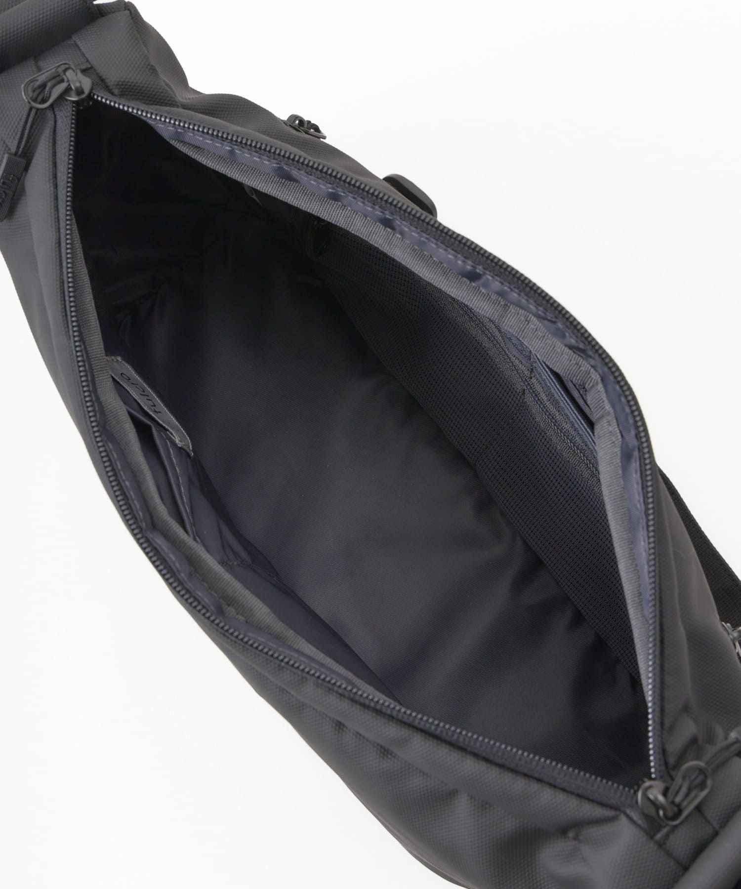 fia-3021 ショルダーバッグ 耐水 A5収納 Explorer fia-3021 ブラック