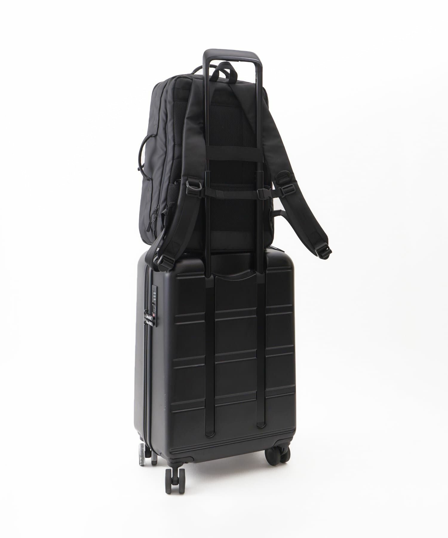 fulcro リュック PC収納 耐水 Explorer fia-3023 ブラック