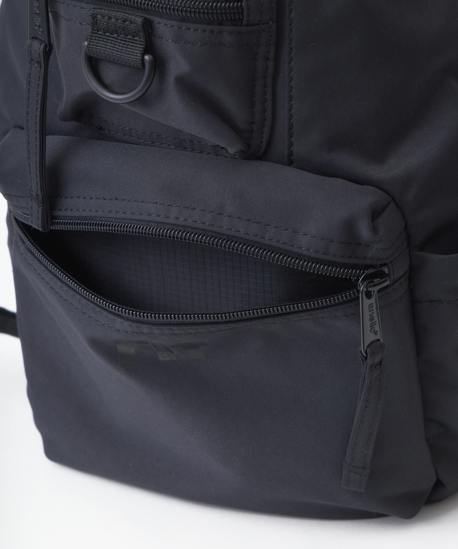 anello FIT LYRA　クロスボディ A5 軽量 両面撥水 AGB5123 ブラック