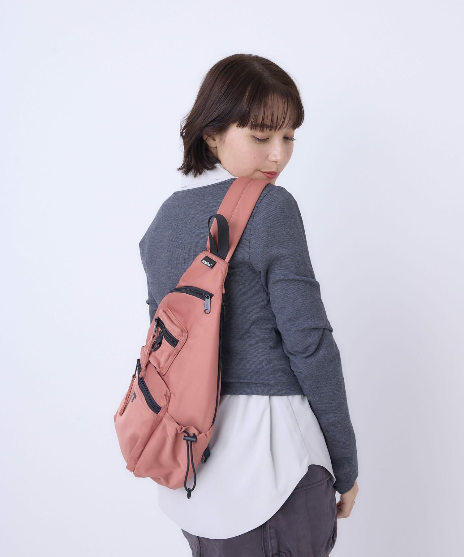 anello FIT LYRA　クロスボディ A5 軽量 両面撥水 AGB5123 コーラルピンク