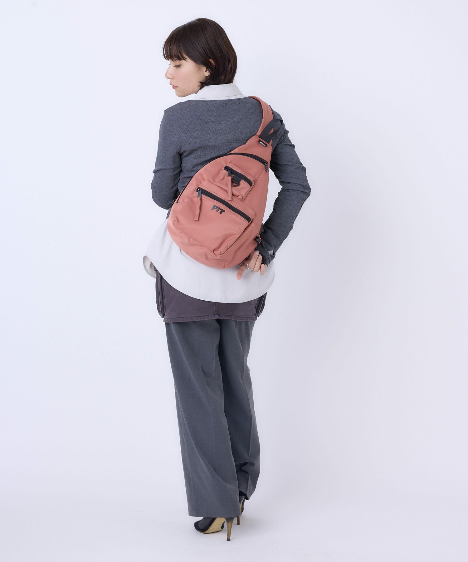 anello FIT LYRA　クロスボディ A5 軽量 両面撥水 AGB5123 コーラルピンク