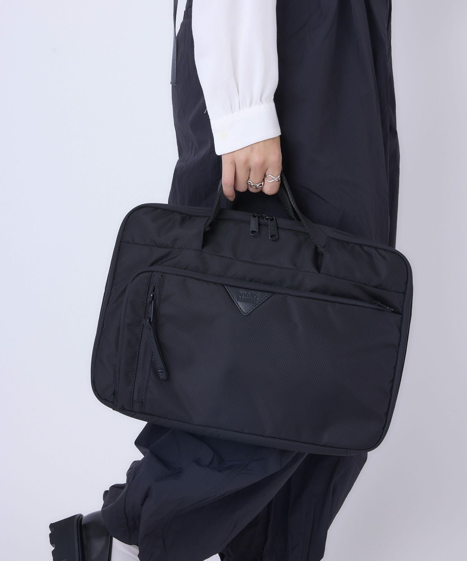 anello CONVERT DEVON PC収納ケース 15インチ A4収納 AGB5131 ブラック