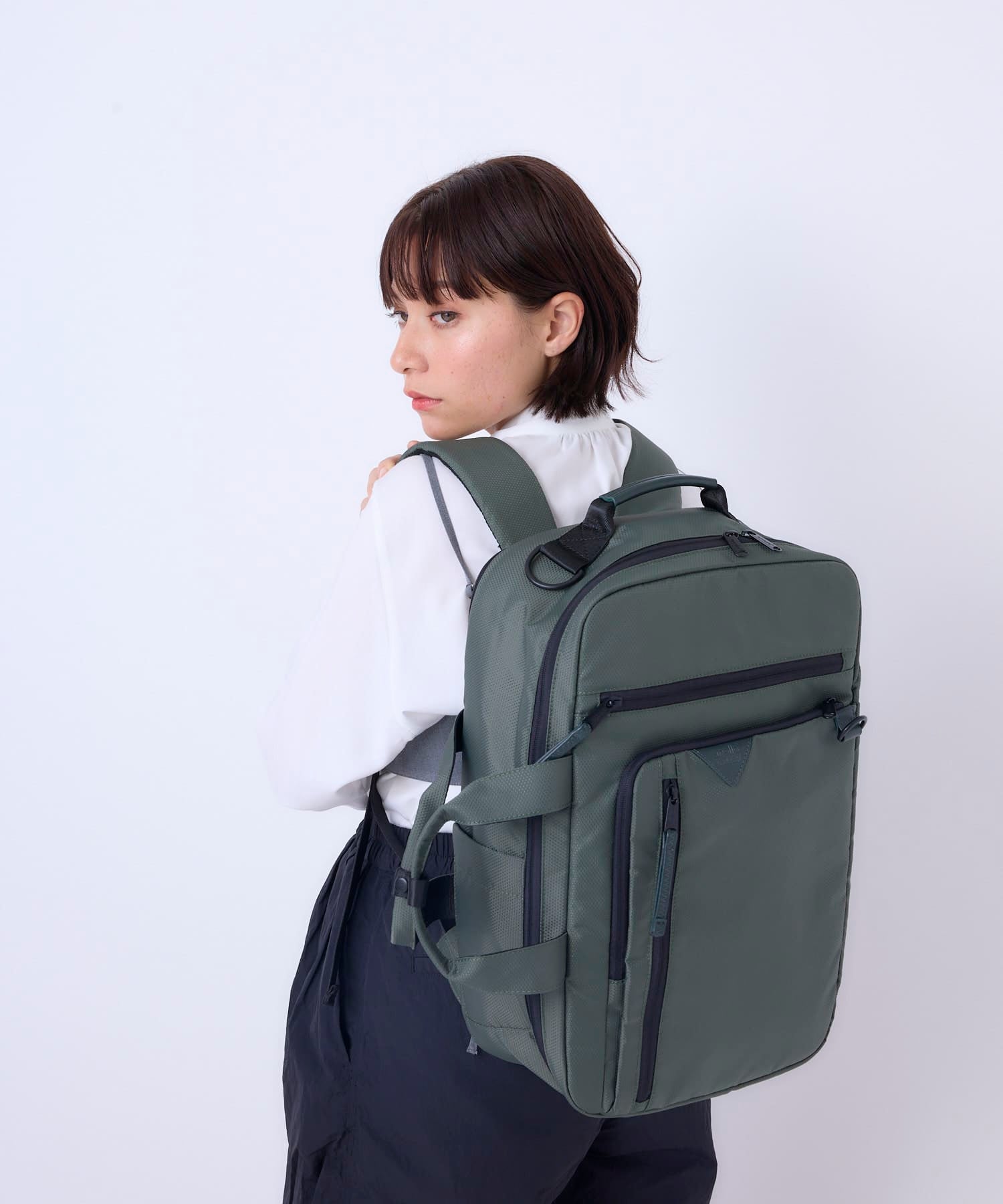 anello CONVERT DEVON バックパック リュック ２WAY 多機能 PC収納 A4 撥水 AGB5134 オリーブ