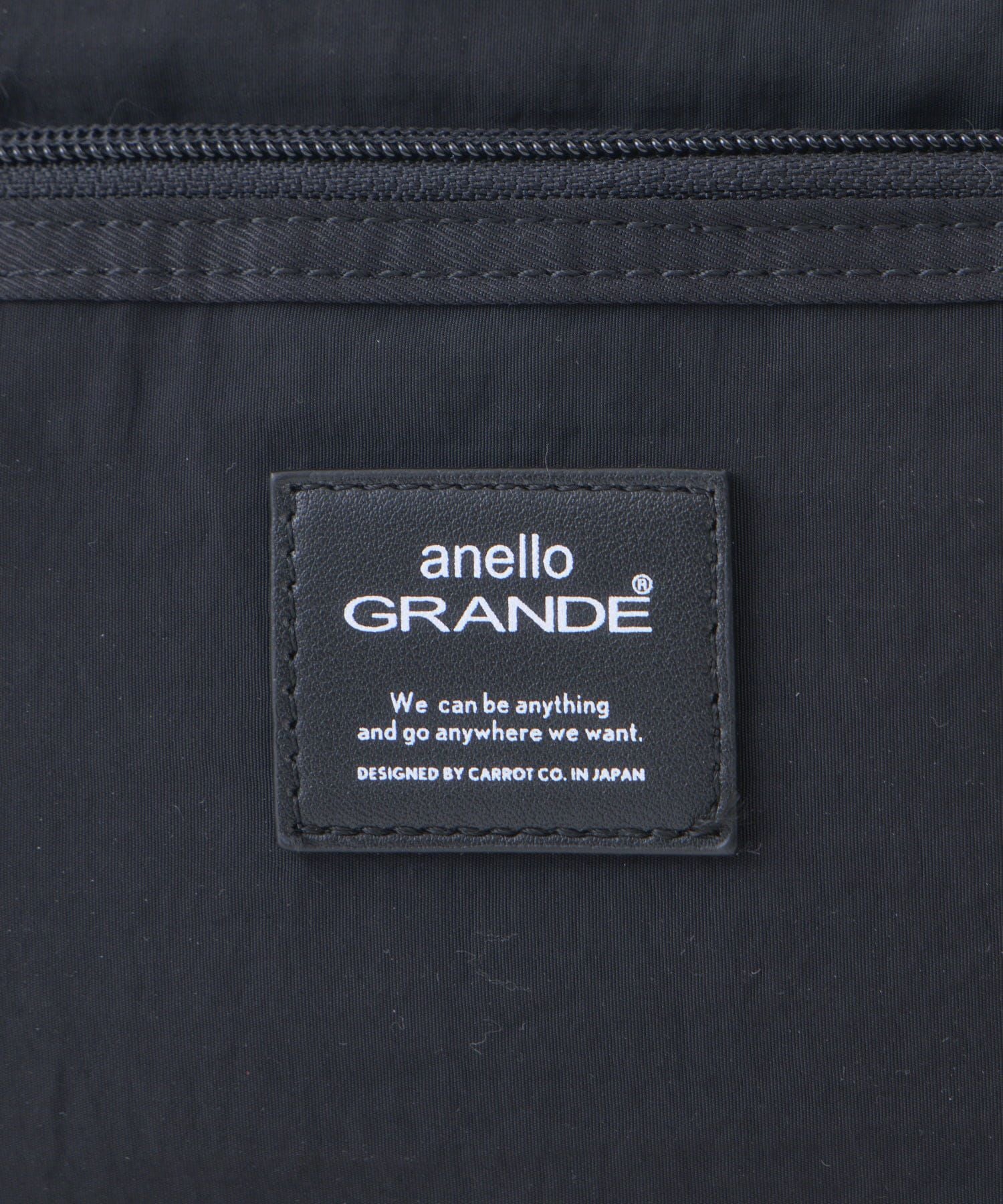 anelloGRANDE ショルダーバッグ ２WAY  撥水 軽量 ポーチ型  GHM1061 ブラック