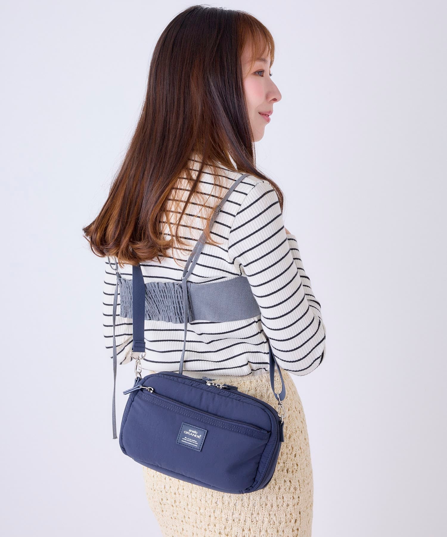 anelloGRANDE ショルダーバッグ ２WAY  撥水 軽量 ポーチ型 GHM1062 