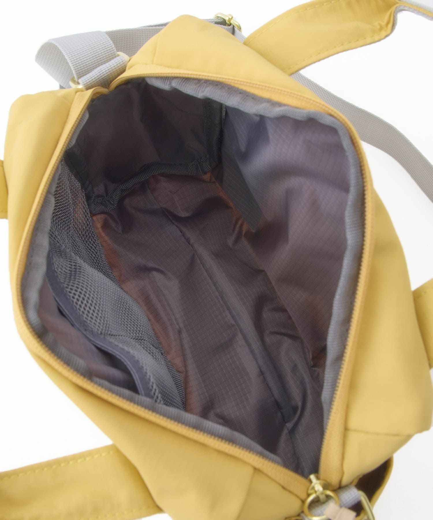 anelloGRANDE ショルダーバッグ ２WAY A5収納 軽量 撥水 RETROPOP GTM1071 マスタード