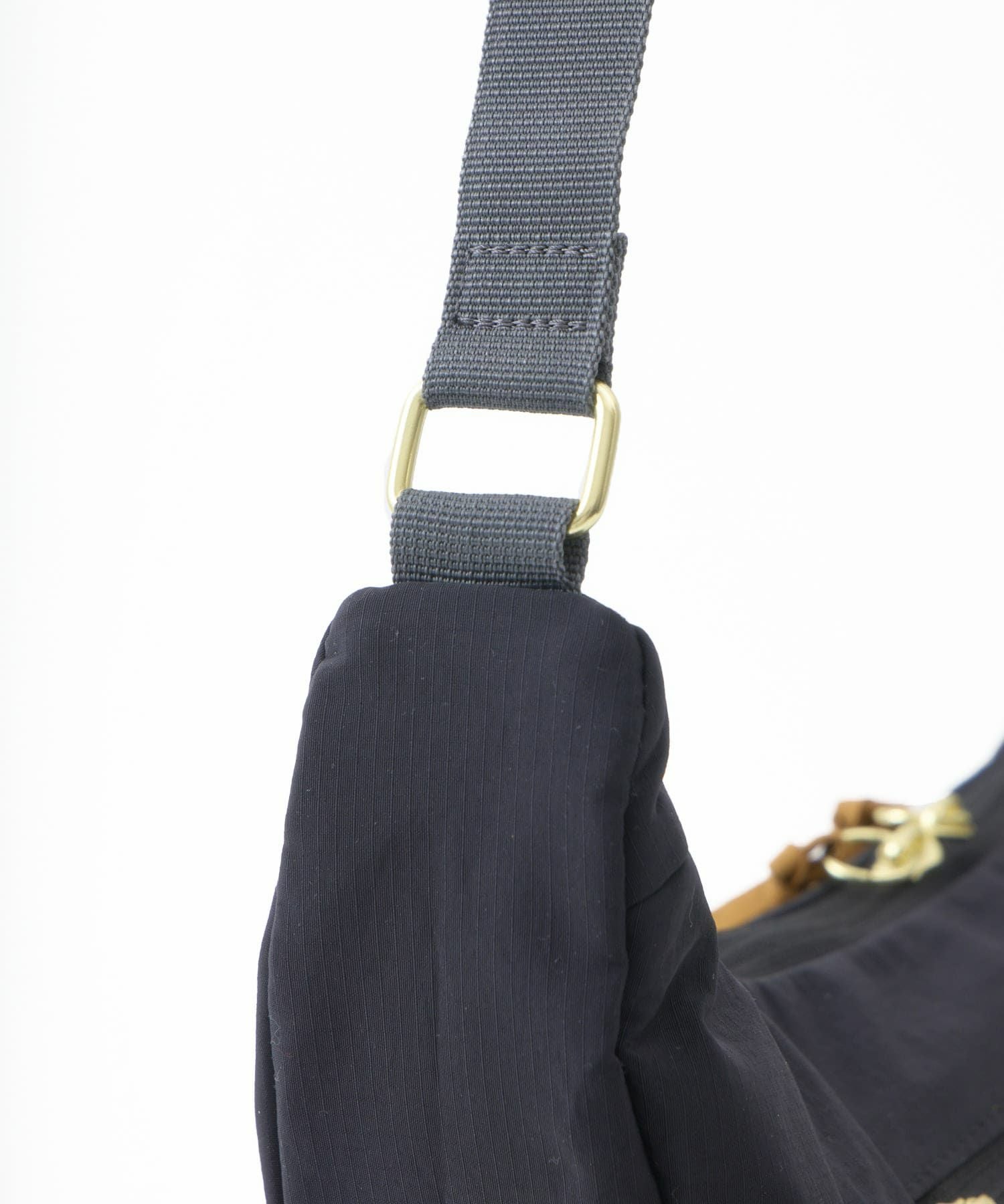 anelloGRANDE ショルダーバッグ ２WAY A5収納 軽量 撥水 RETROPOP GTM1072　ブラック