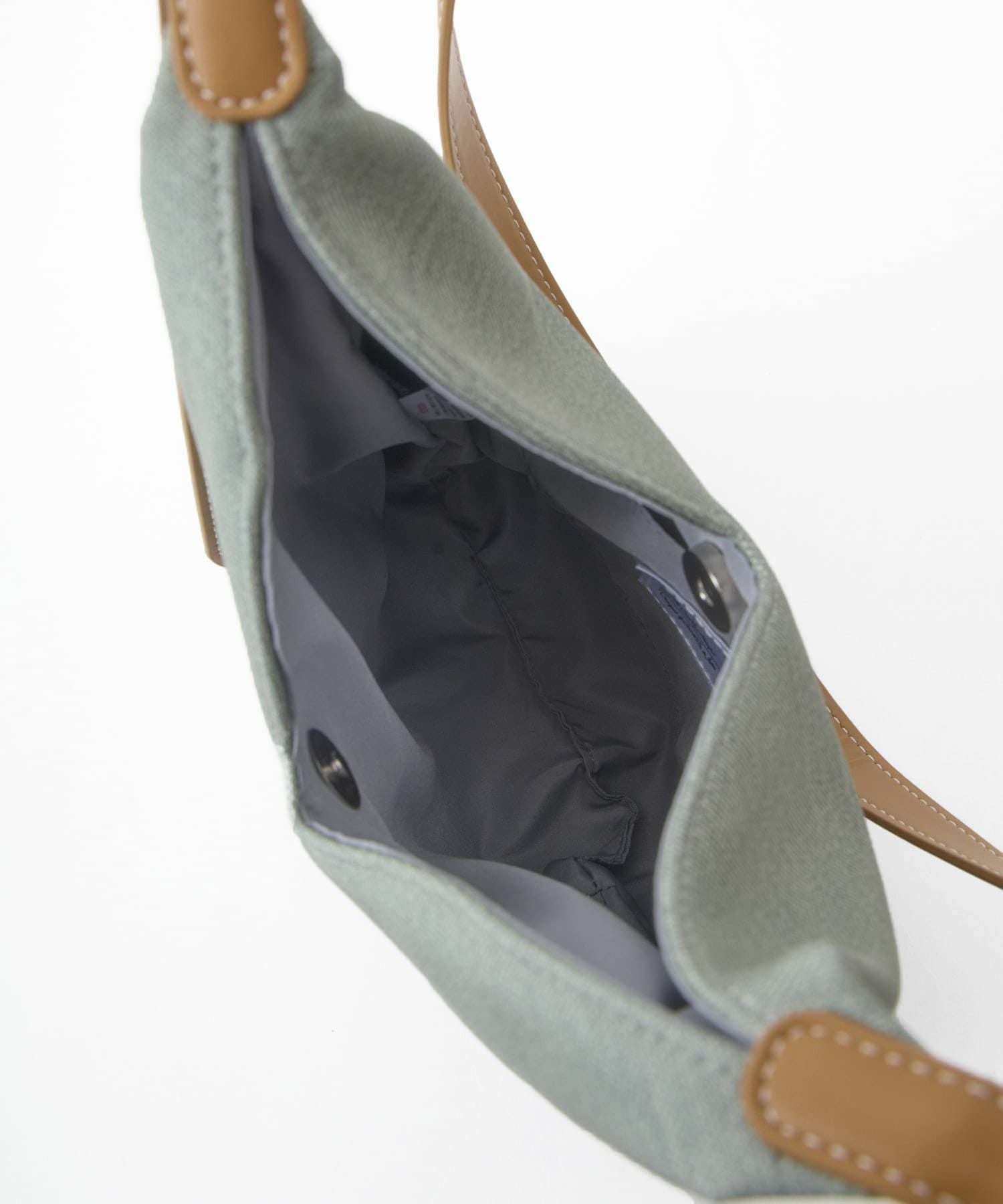 Legato Largo ショルダーバッグ V-shaped LG-X0571 配色グリーン