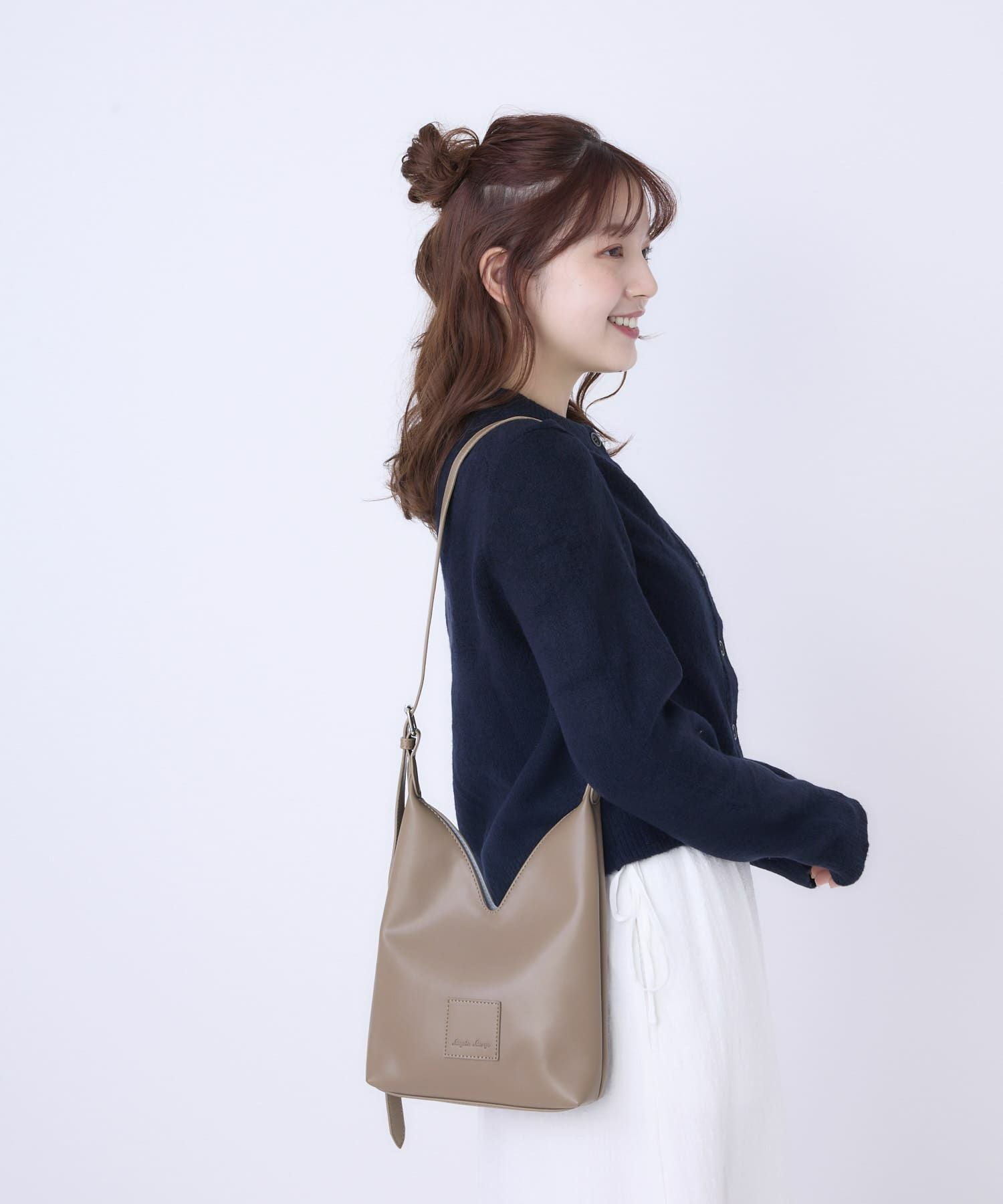 Legato Largo ショルダーバッグ V-shaped LG-X0571 グレーベージュ