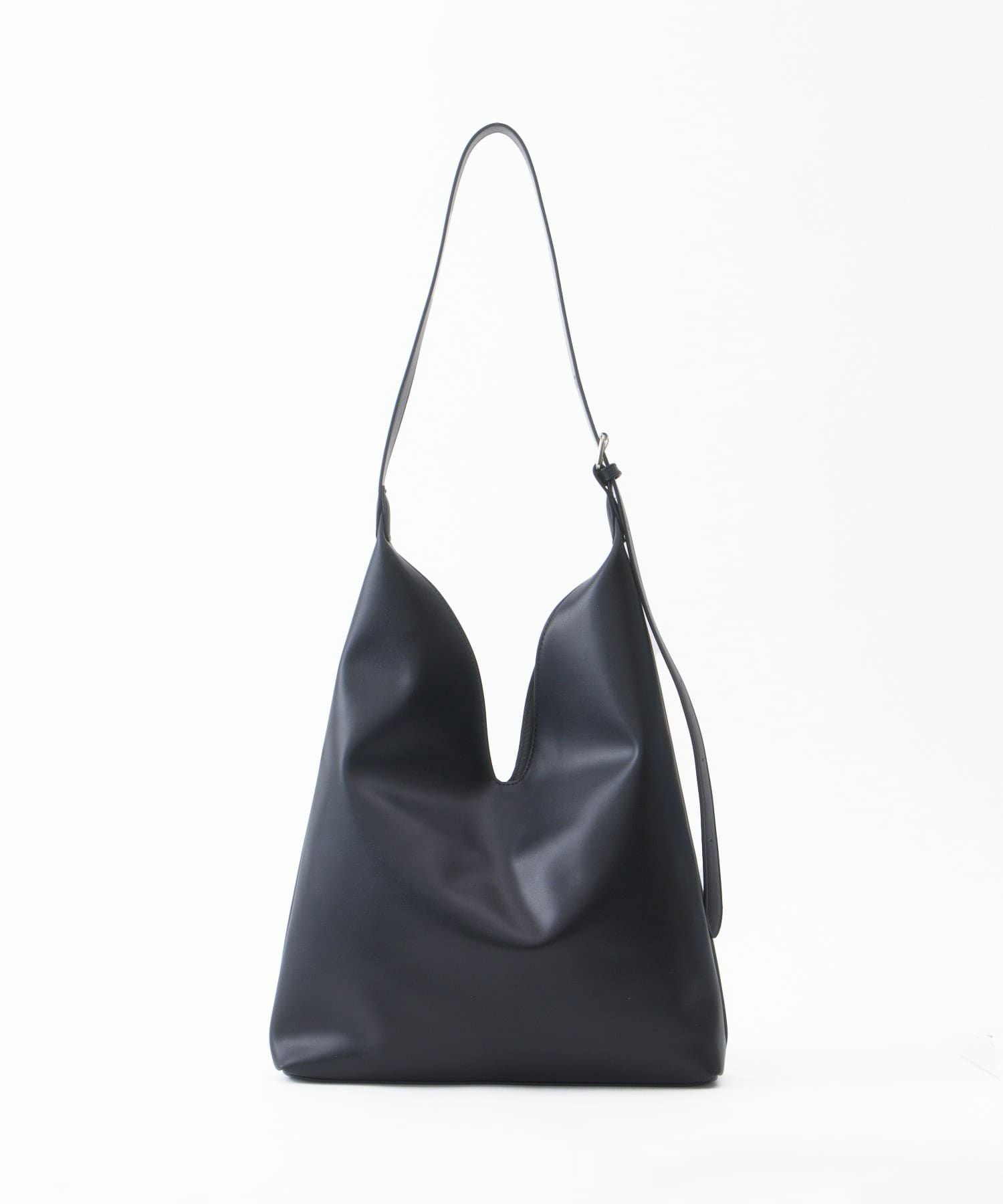 Legato Largo ショルダーバッグ A4収納 V-shaped LG-X0572 ブラック